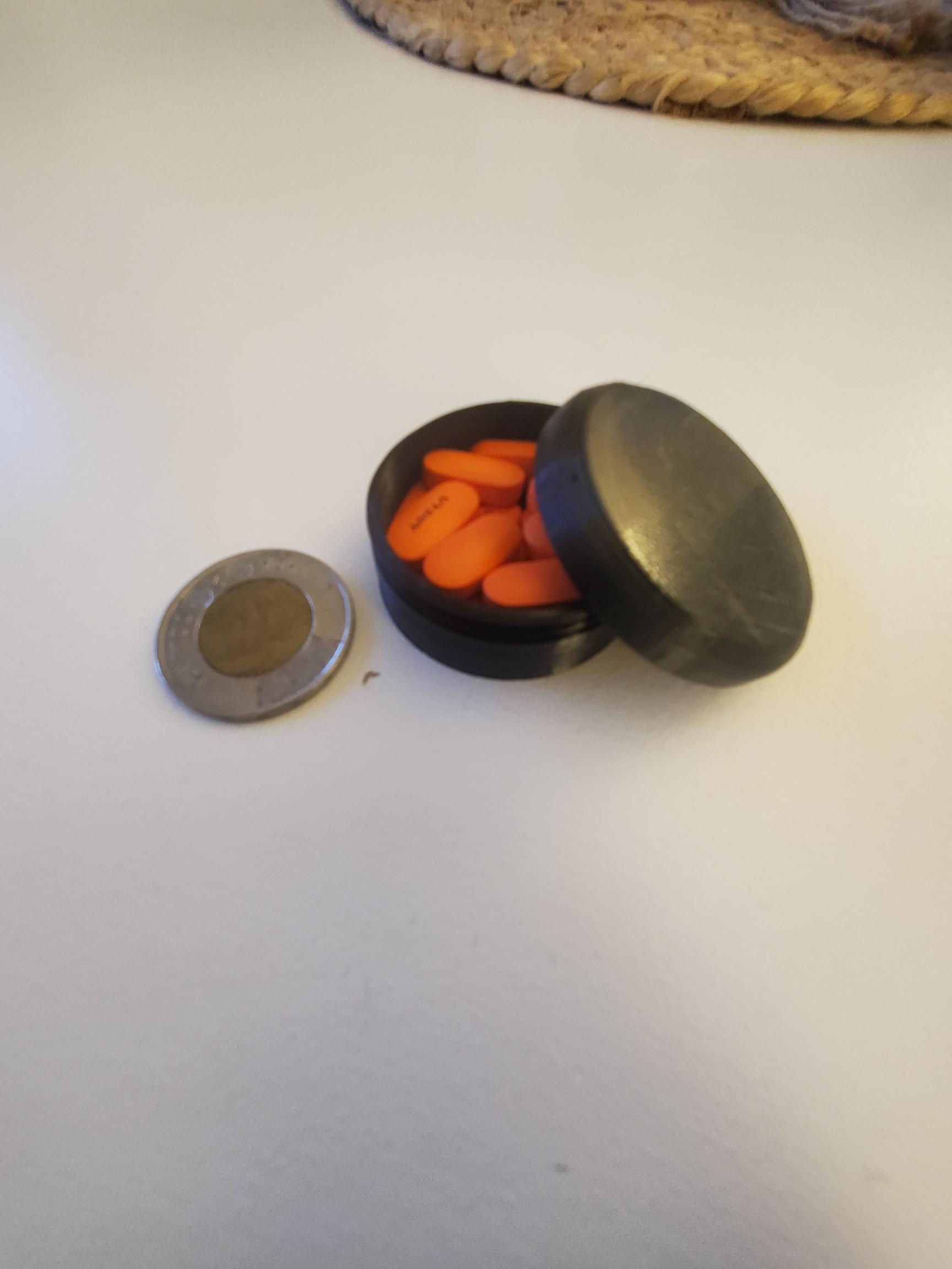 Pill containers by rowan toews download free stl model printables