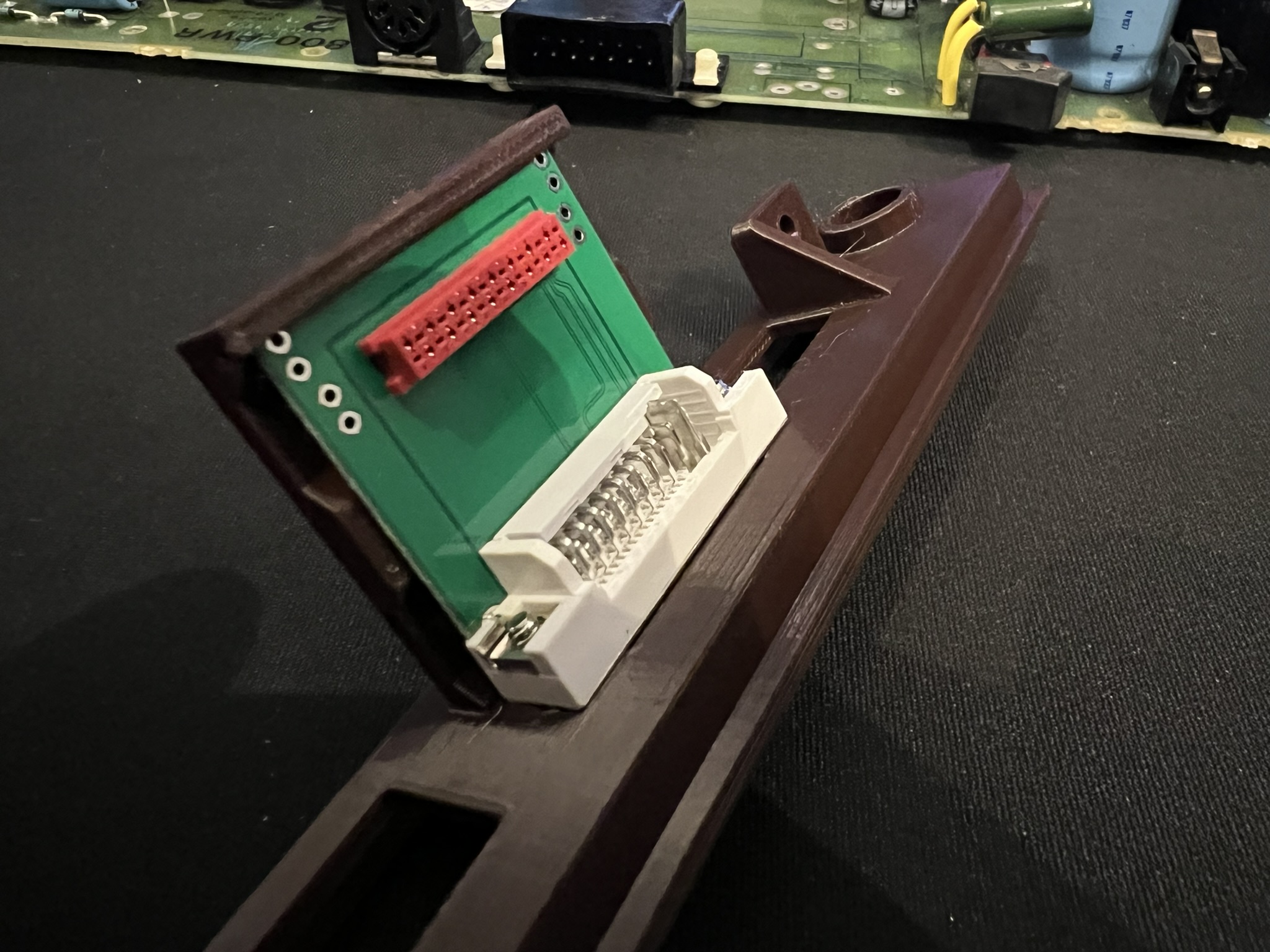 Atari 800 side I/O plate by aeberbach | Download free STL model ...