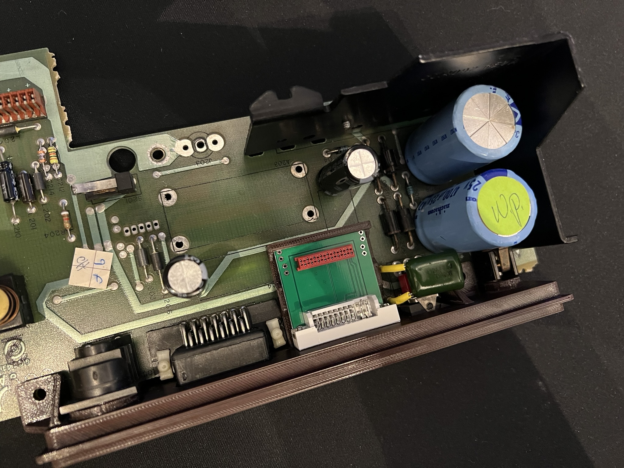 Atari 800 side I/O plate by aeberbach | Download free STL model ...