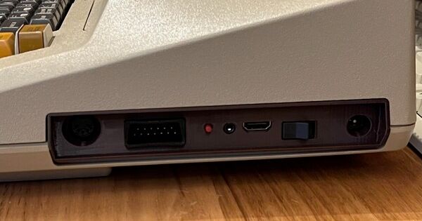 Atari 800 side I/O plate by aeberbach | Download free STL model ...
