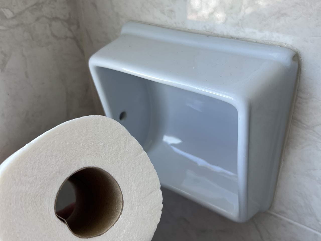 Toilet paper spindle expanding with Rubber Band por msatbsx Descargar modelo STL gratuito