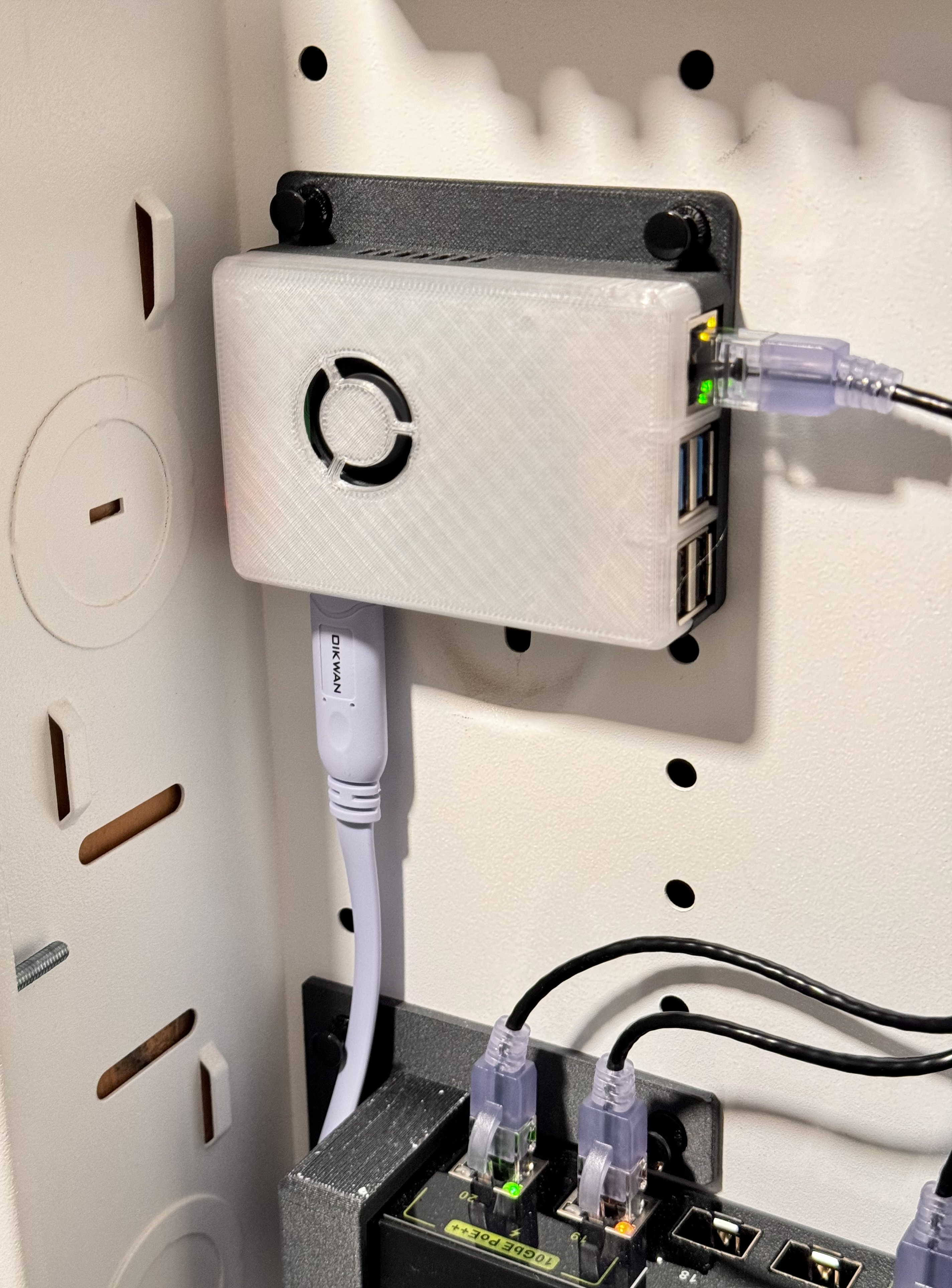 Raspberry Pi 4 PoE Hat Case - Leviton Media Enclosure Remix