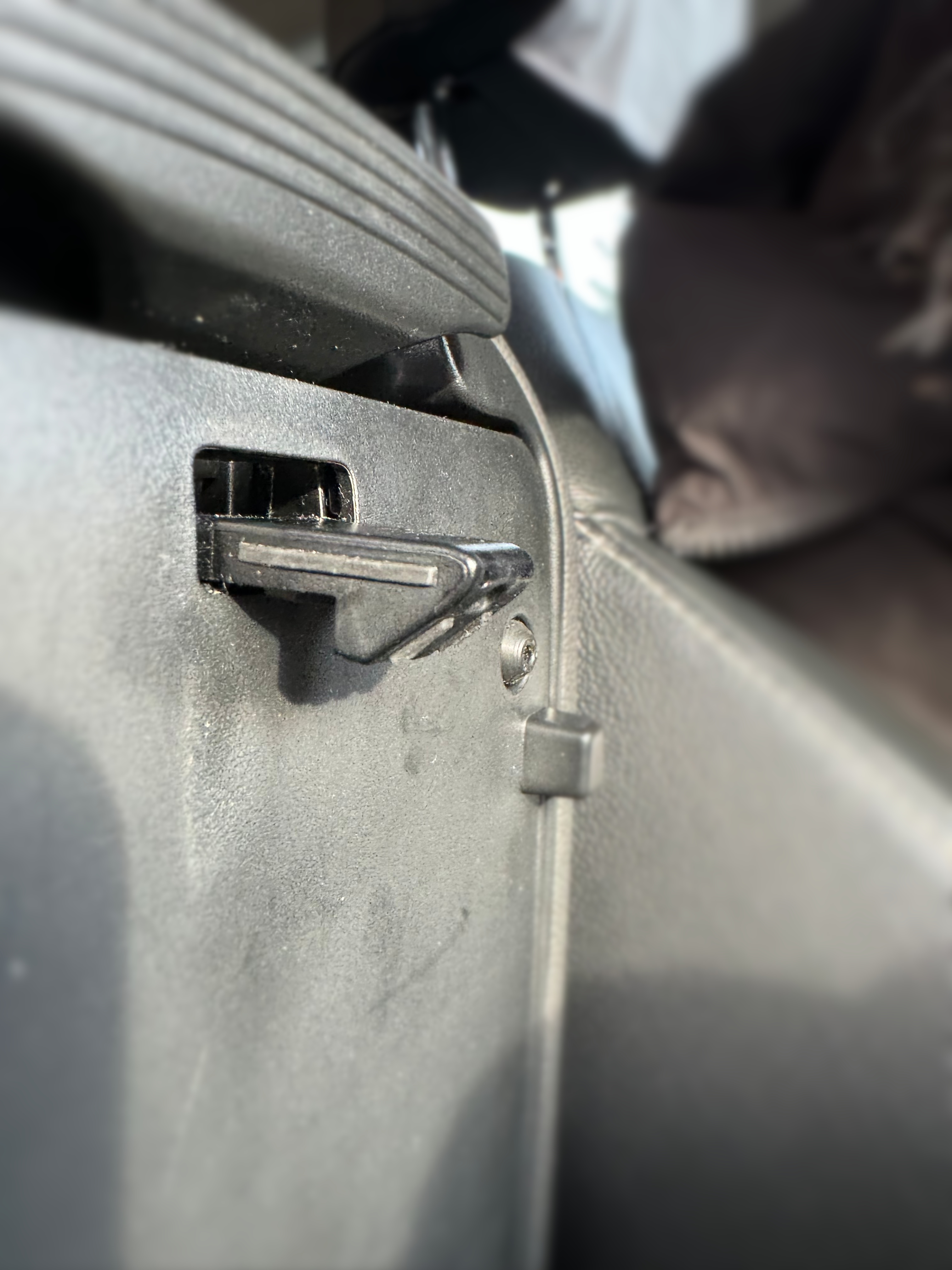 Armrest AntiRattle Bracket for Kia Pro/X/Ceed 2018+ by Kaseton