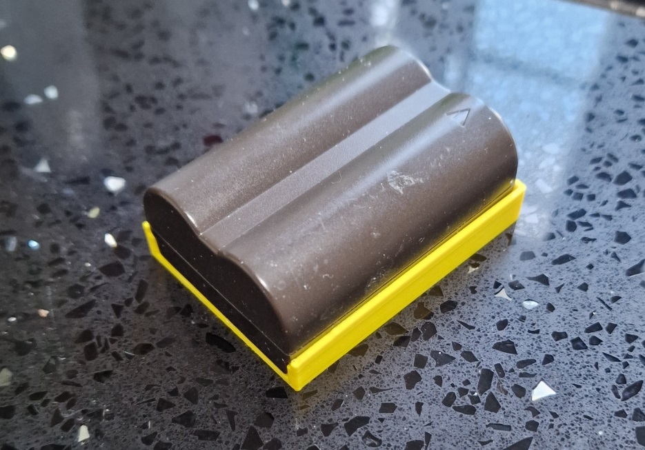 Battery Terminal Cover / Protector for Canon BP511 camera battery