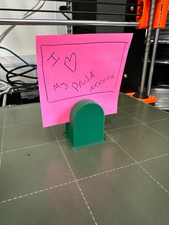 Simple but effective photo holder!