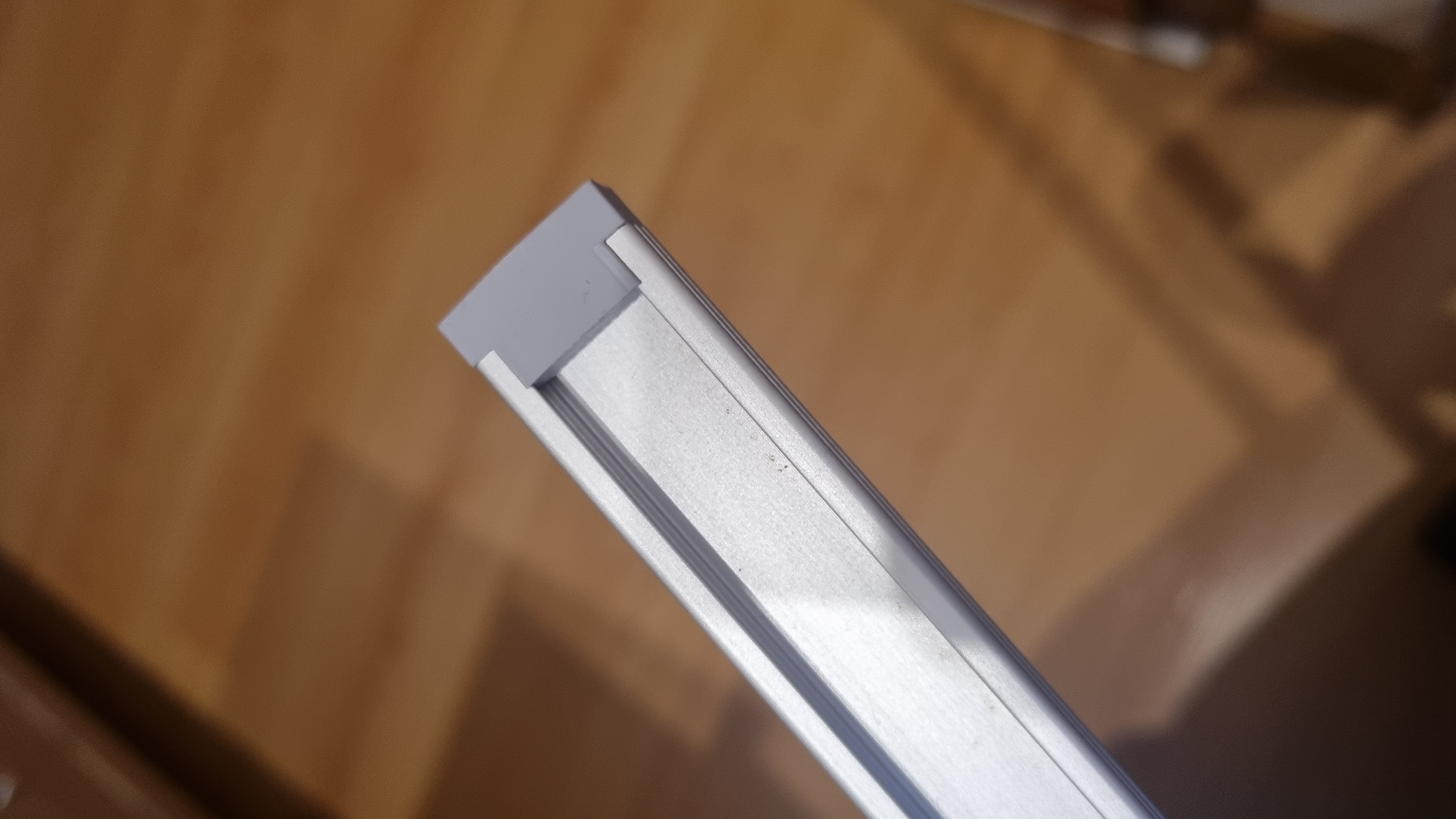 Preparation for cutting LED strip + LED strip ends.