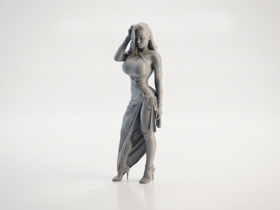 Curvy Lady Figurine Female Figure 3D Printable