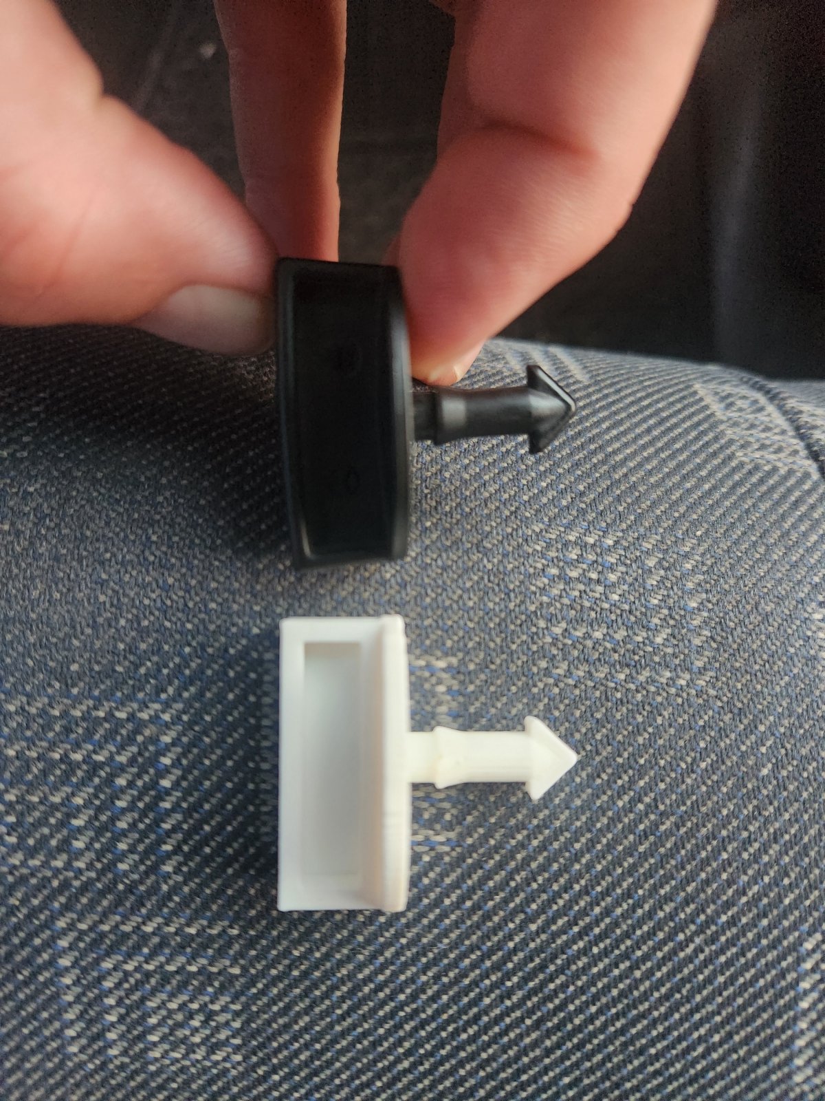 T1N Sprinter Lower door clip