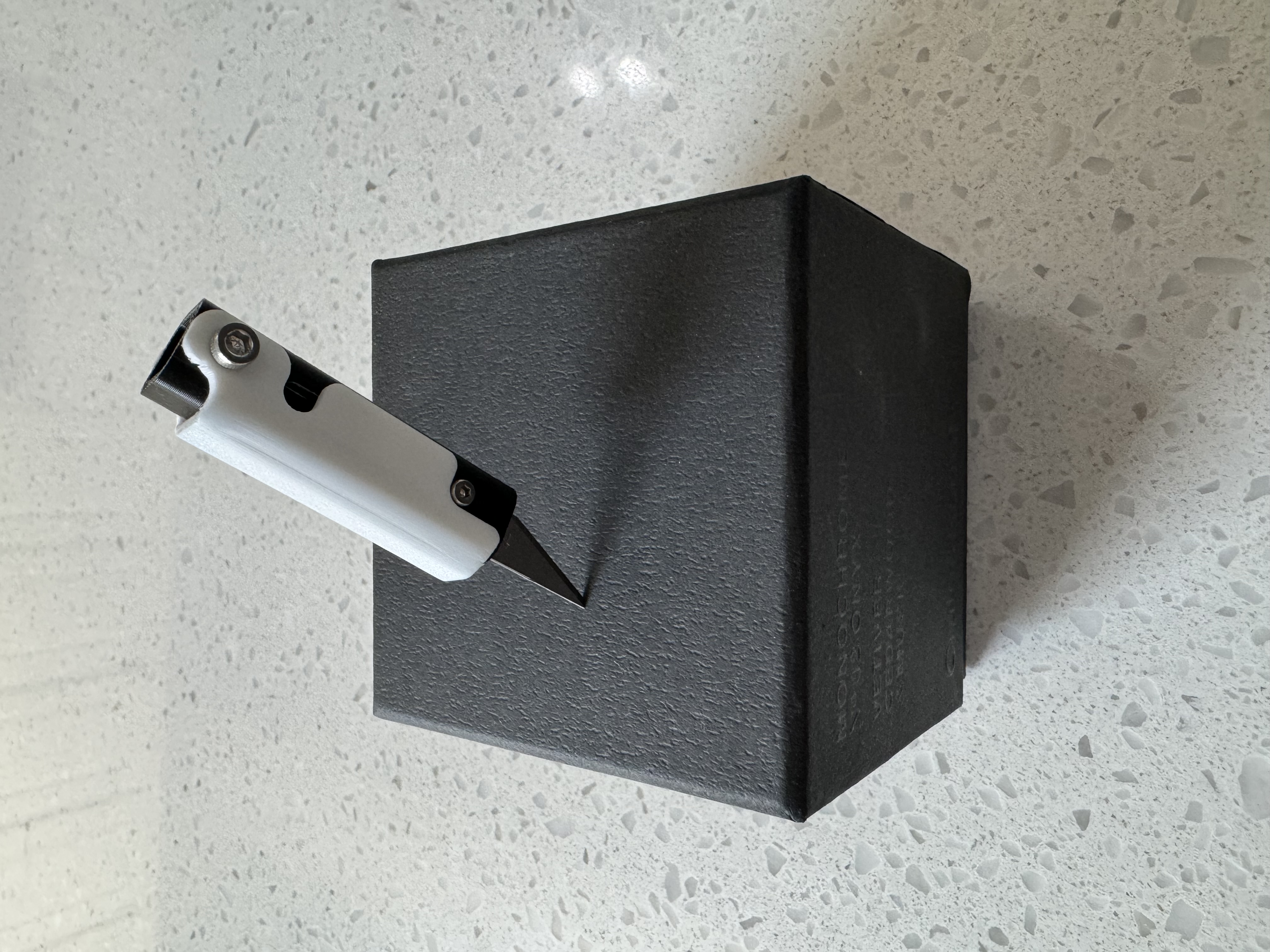 X-ACTO blade gravity knife