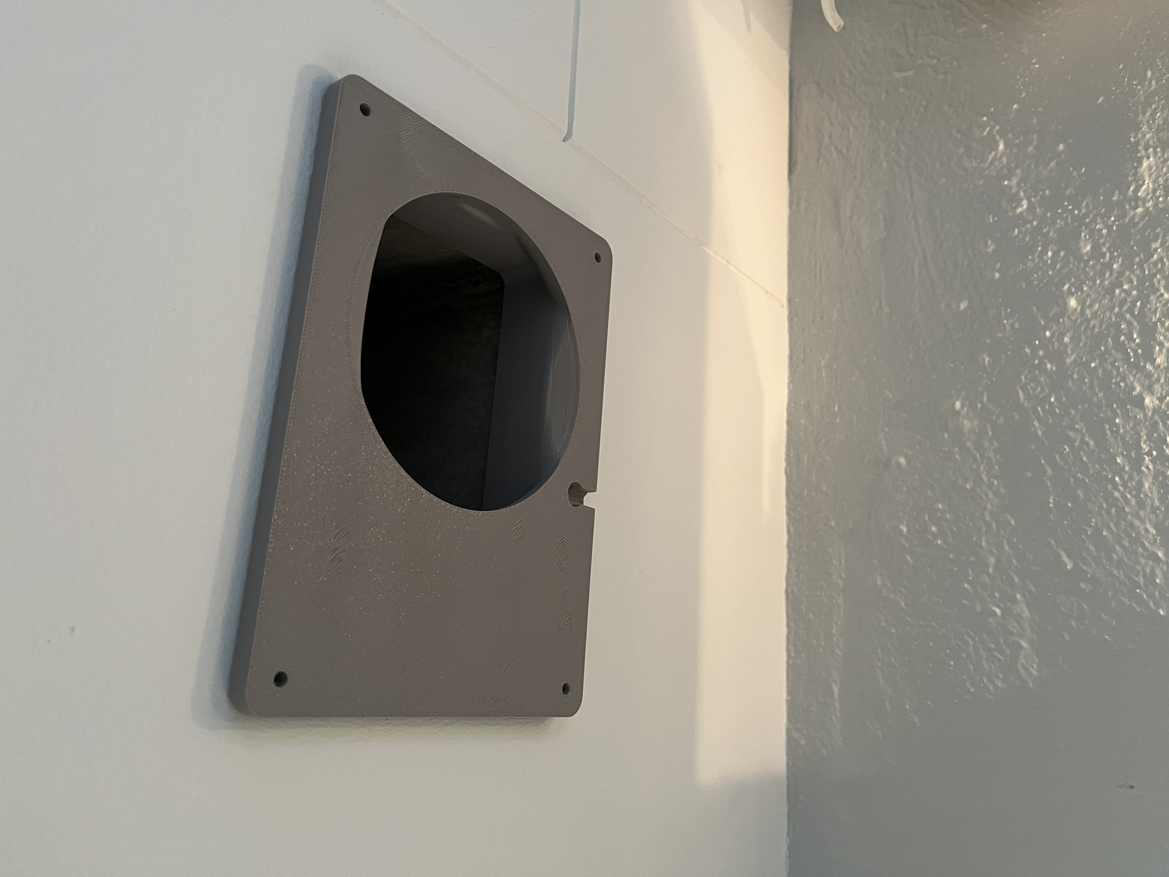 Duka fan adapter (square hole to round fan)