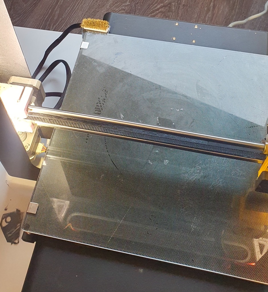 JGaurora a5 brush holder nozzle cleaner by Job van Wijngaarden