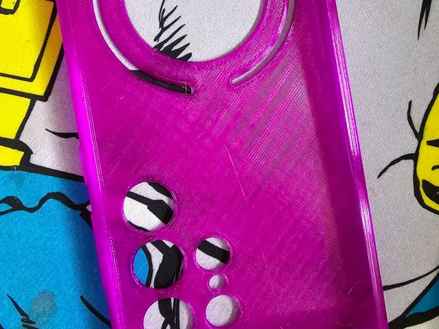 Samsung S24 Ultra TPU Case with phone holder