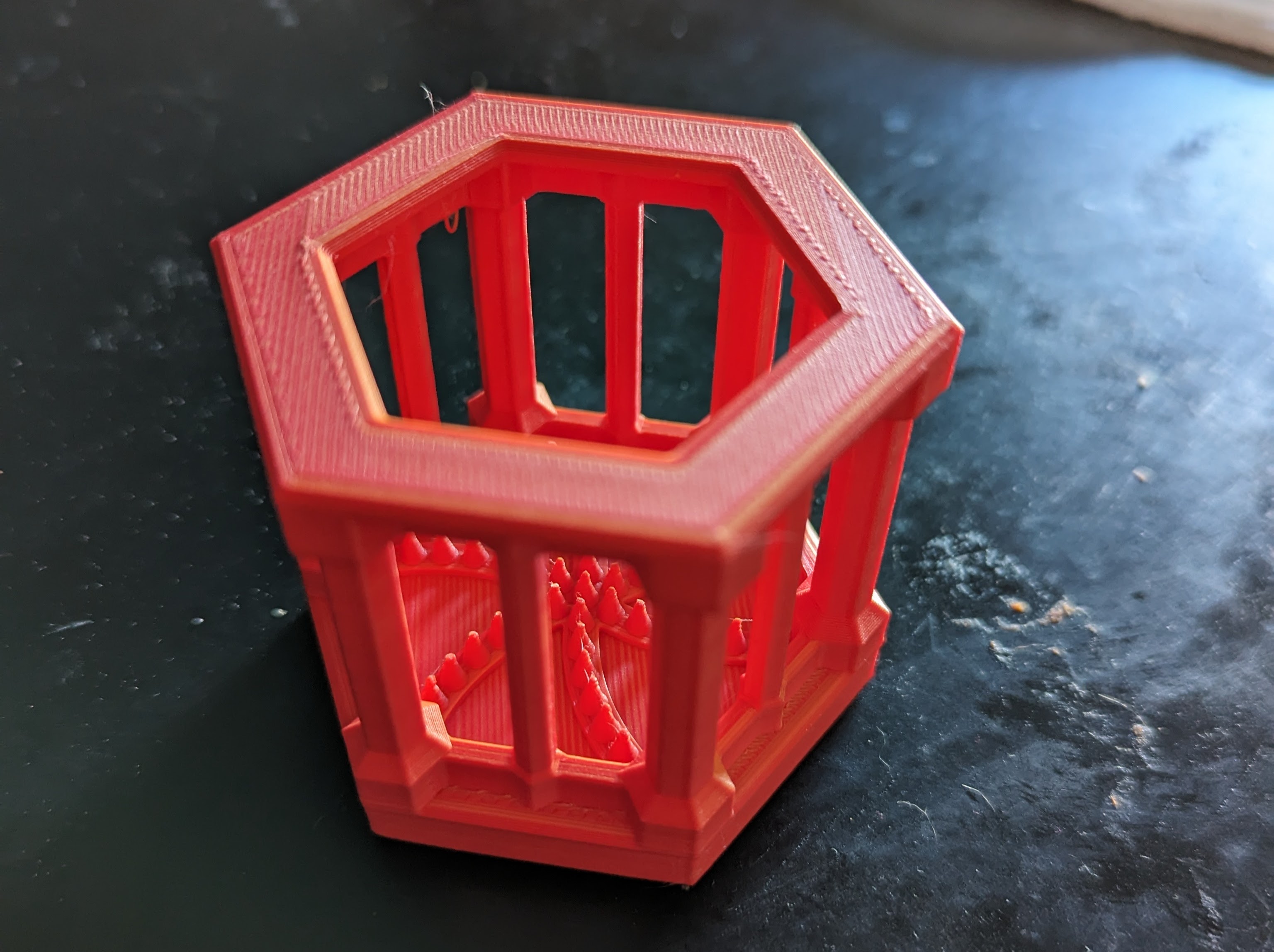 "Spikey" Dice Jail by JJReinem Download free STL model