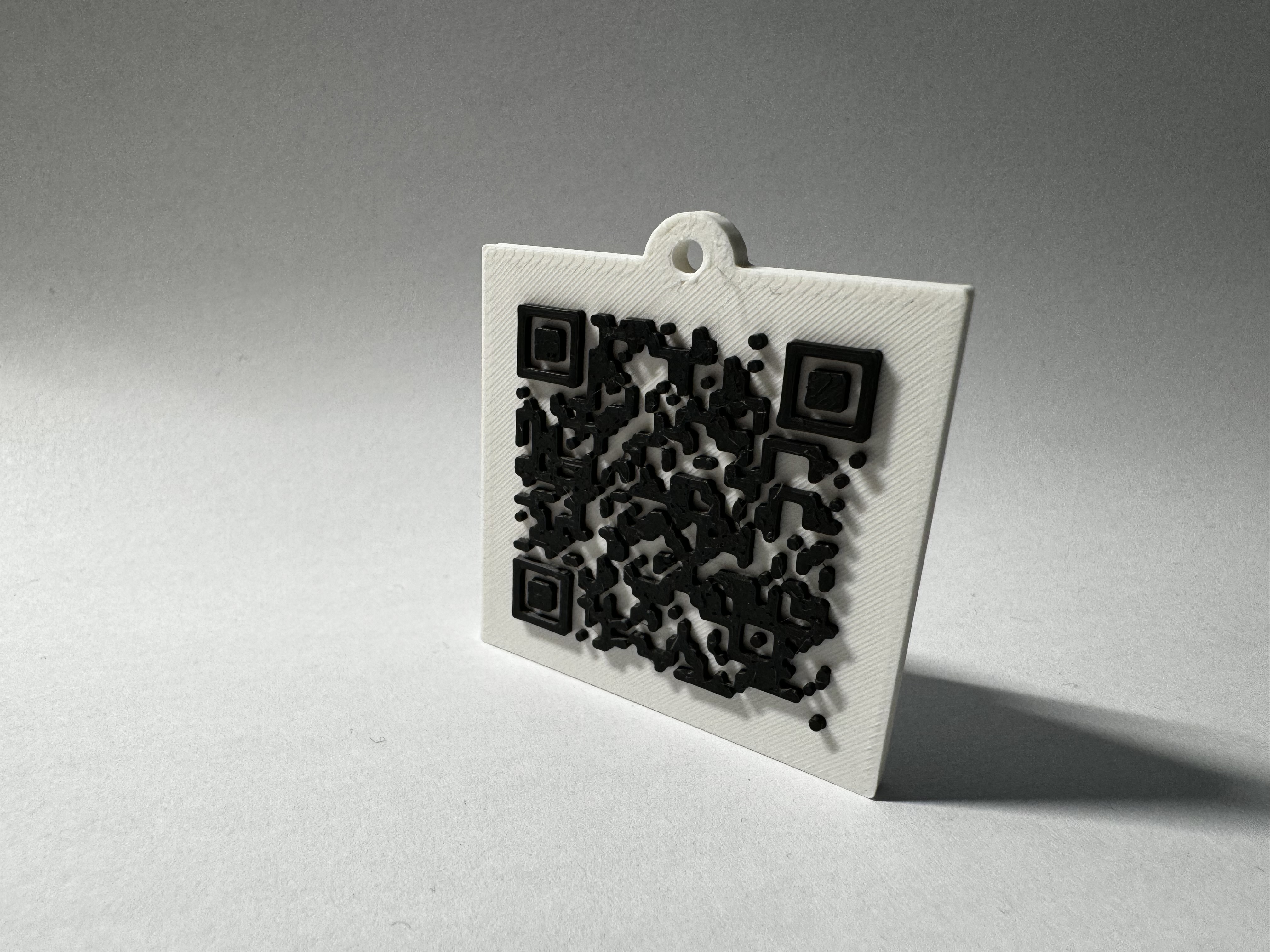Rick Roll QR code keychain no ADS