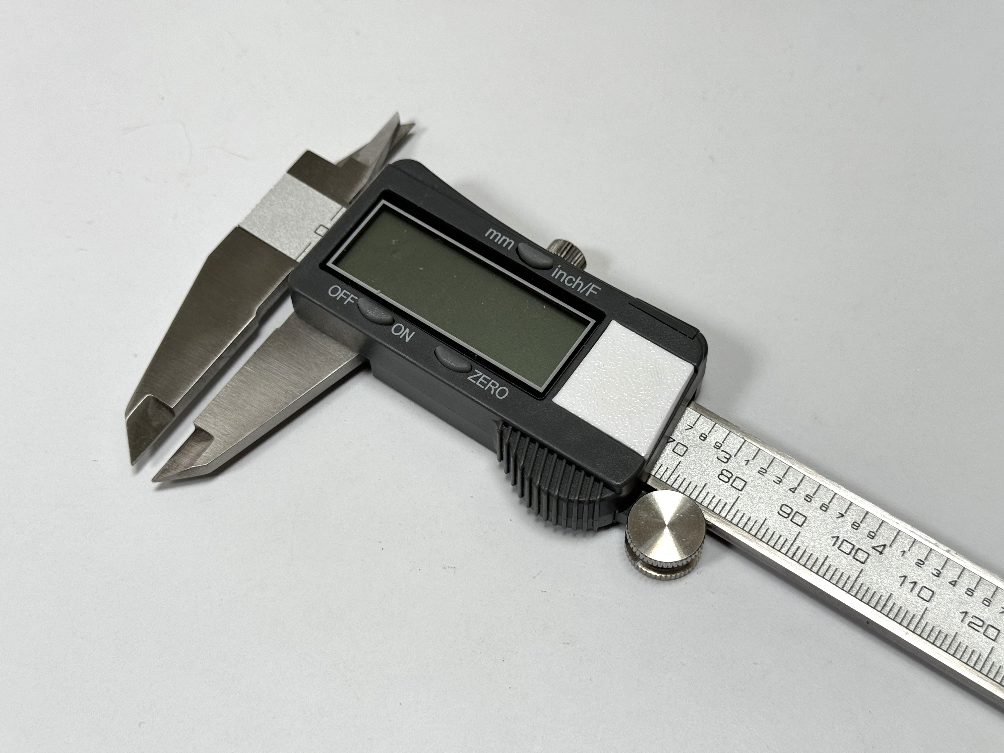 Battery Cover for Calipers by pecuriosity Download free STL model