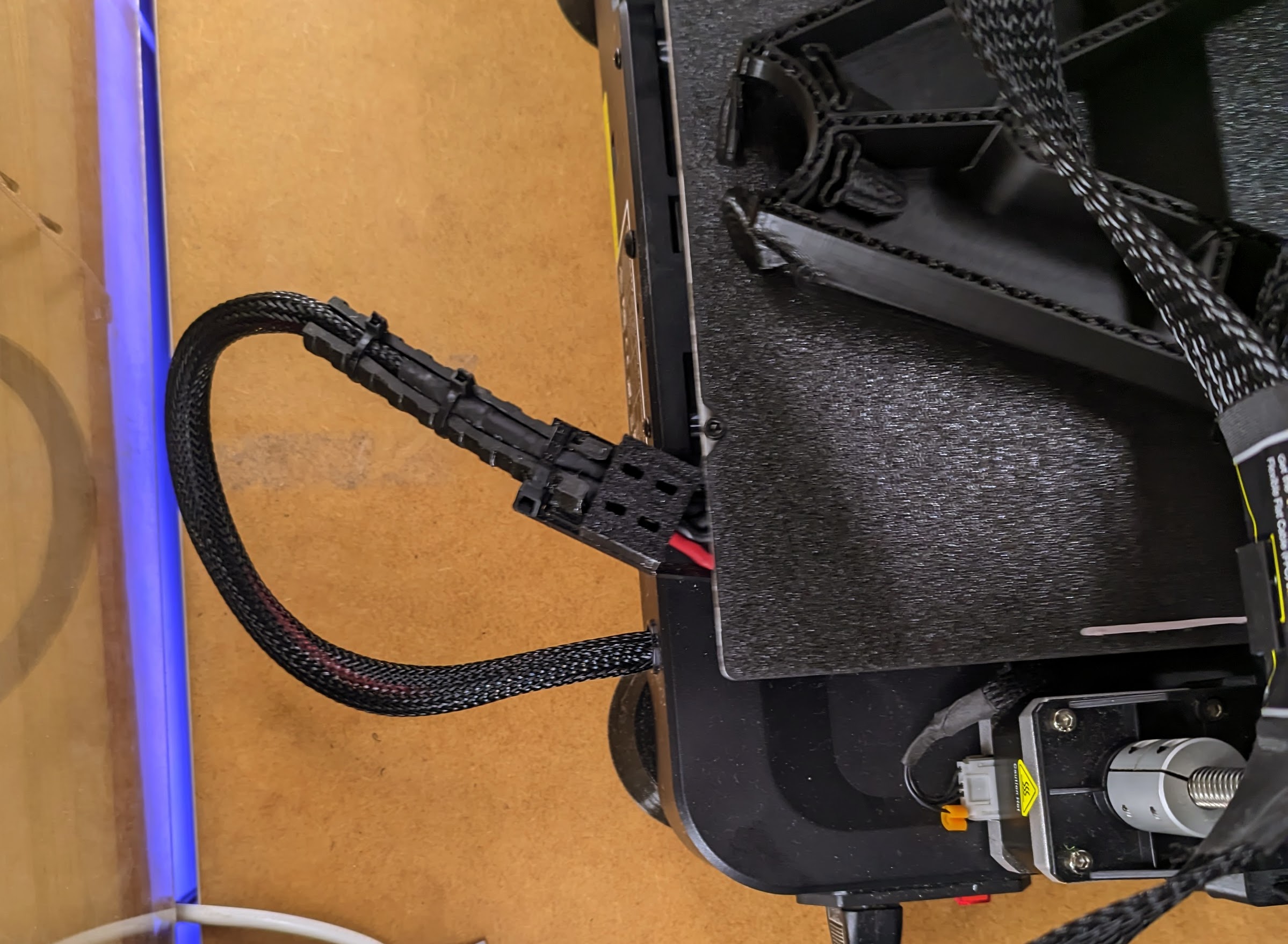 Ender 3 V3 SE/KE bed cable bracket + cable sleeve