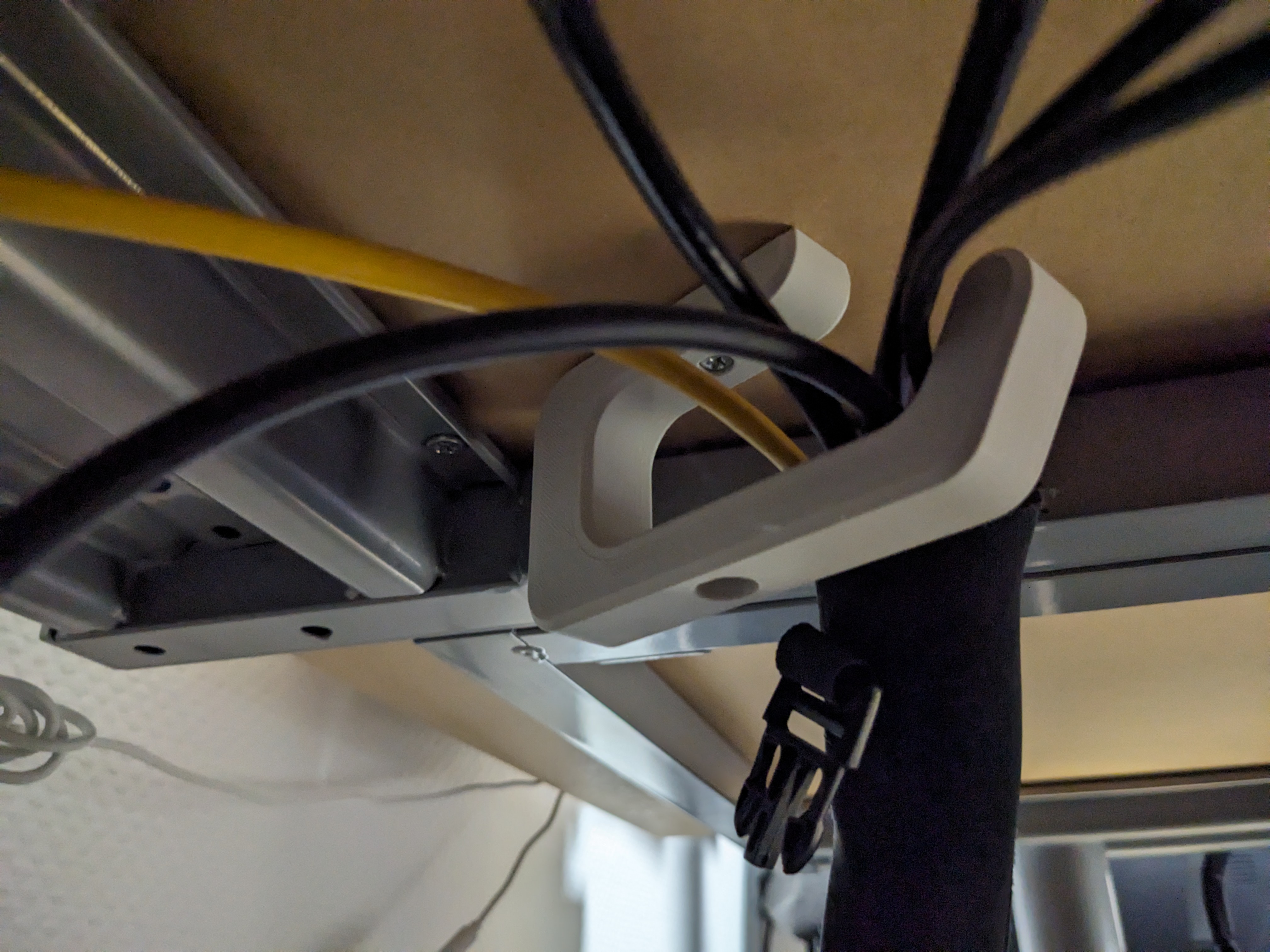 Miniatura 2 do modelo 3D Large Cable Hook
