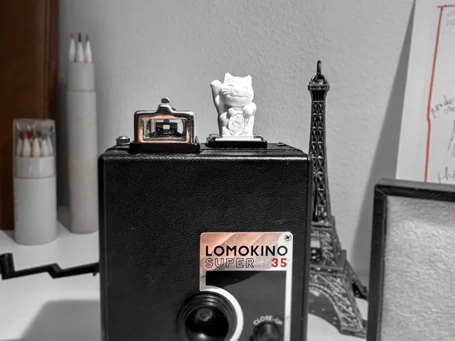 Maneki-Neko Camera hotshoe cover