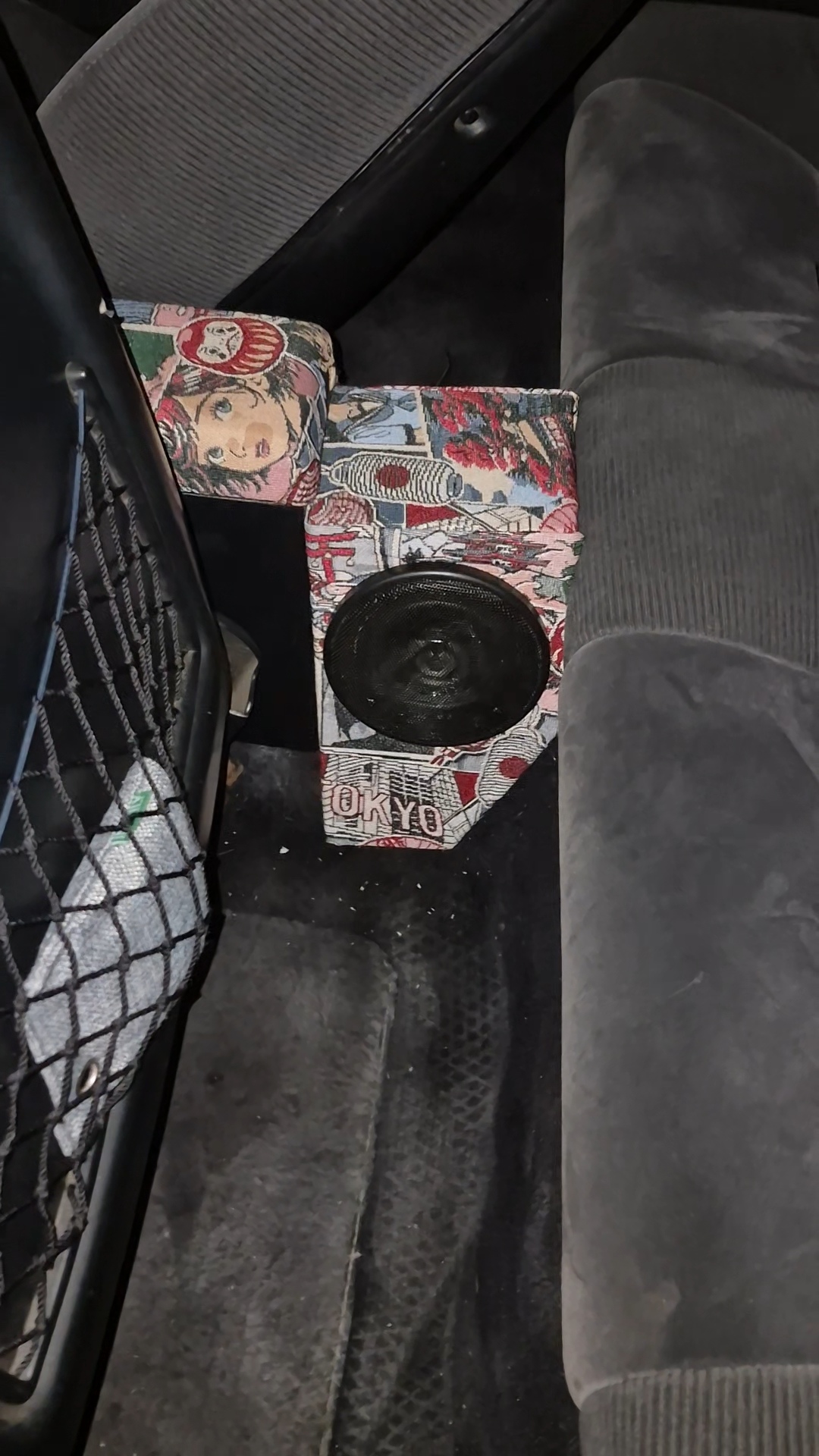 Back speaker enclosure for 4th gen toyota celica