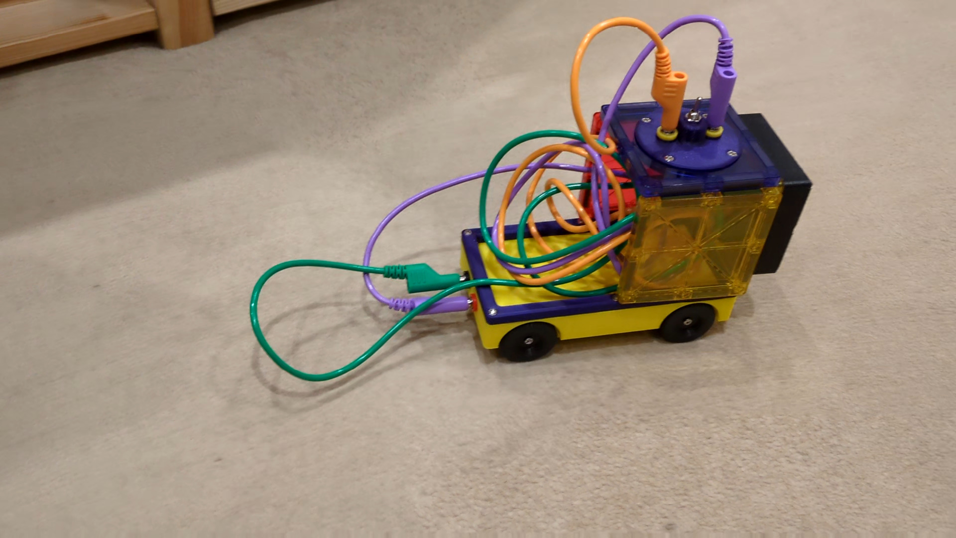 Magnetic Tile Toy Electronics: Car