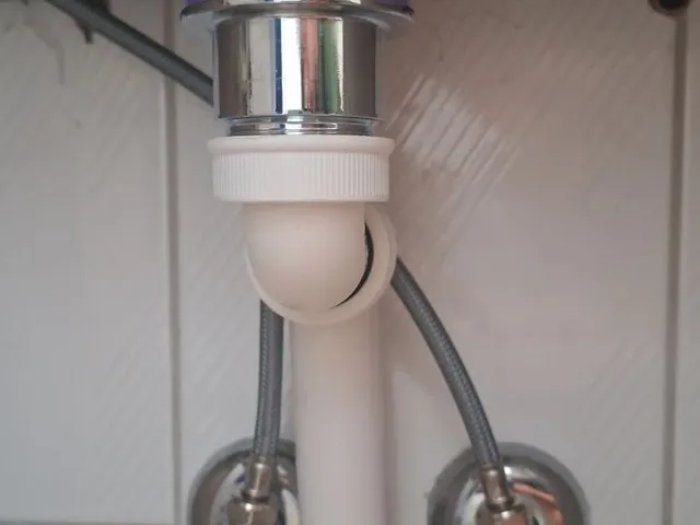 Sink spacer