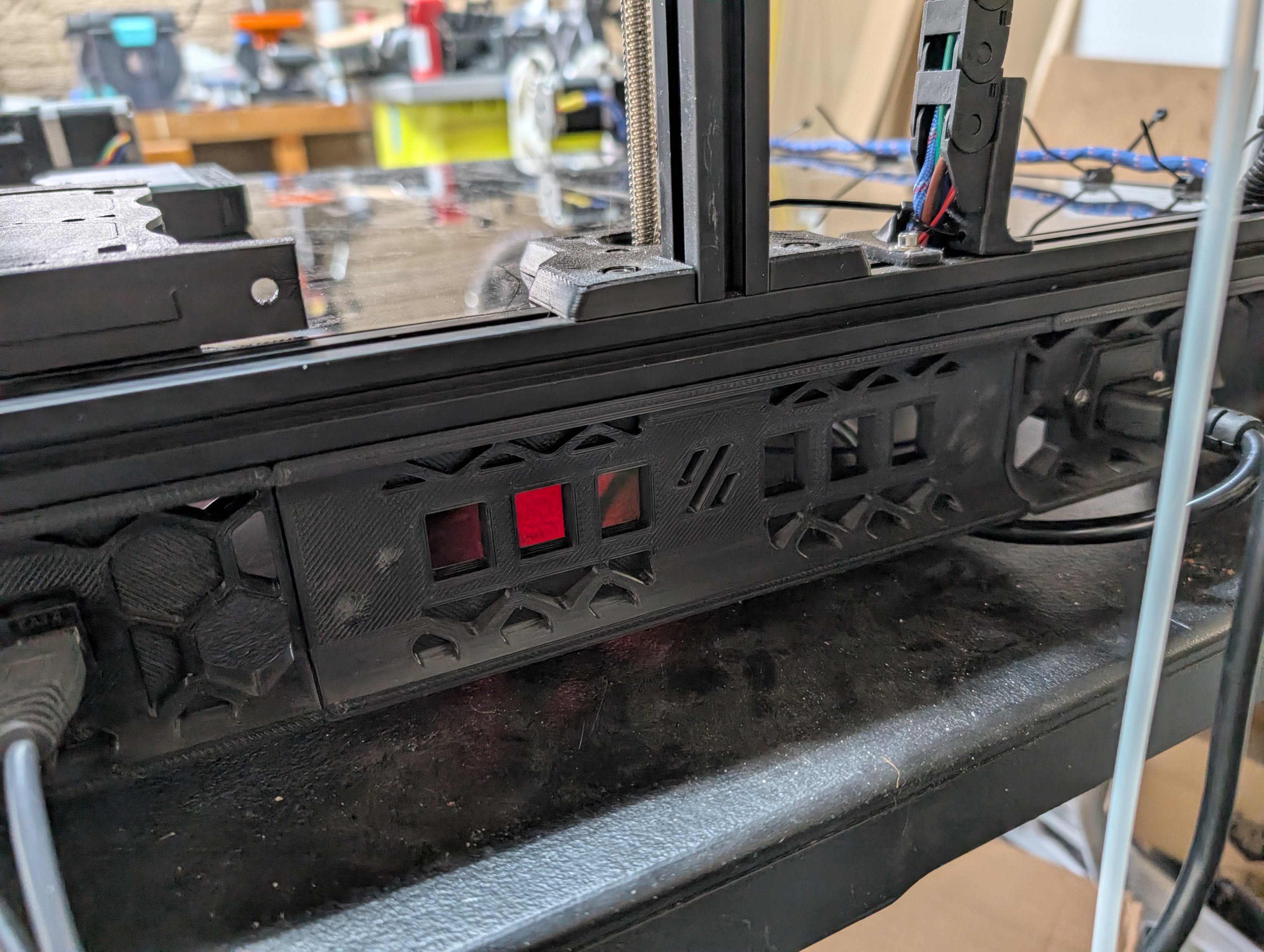 350mm back skirt for Trident with keystones