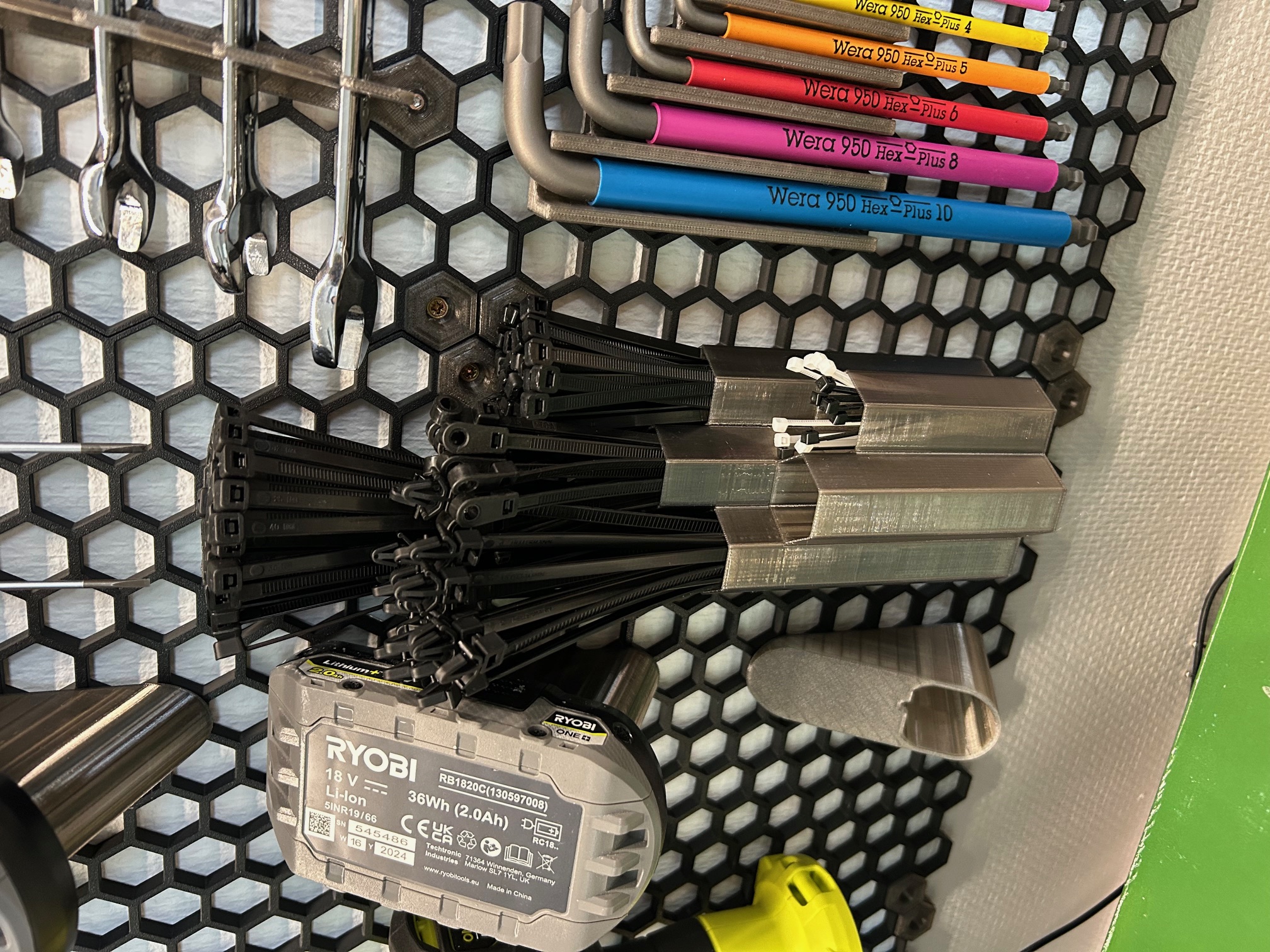 HSW ziptie holder / organizer for the desktop 3D model