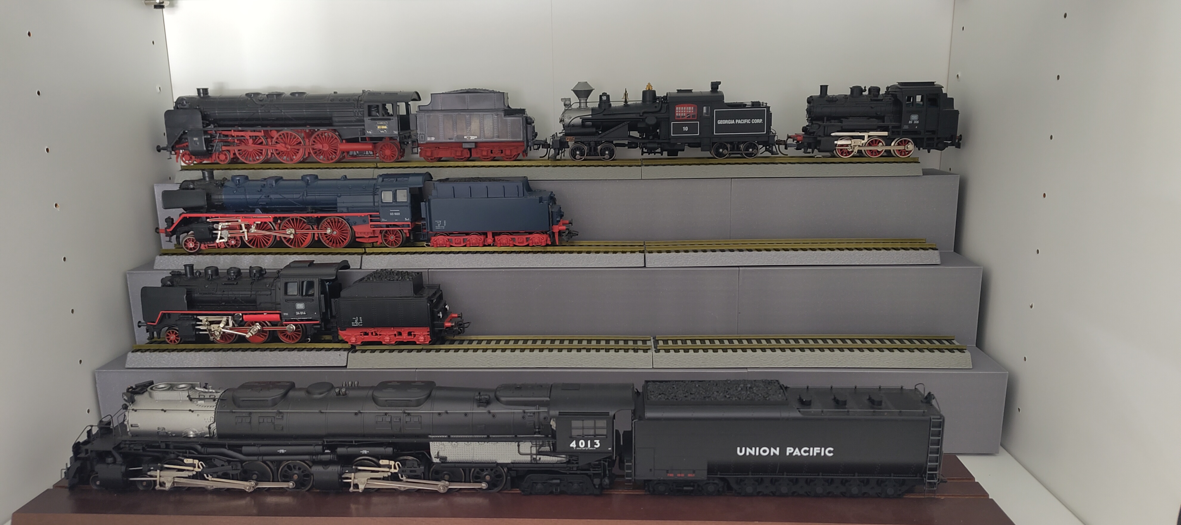 Vitrinentreppe HO, Display staircase for HO model railways