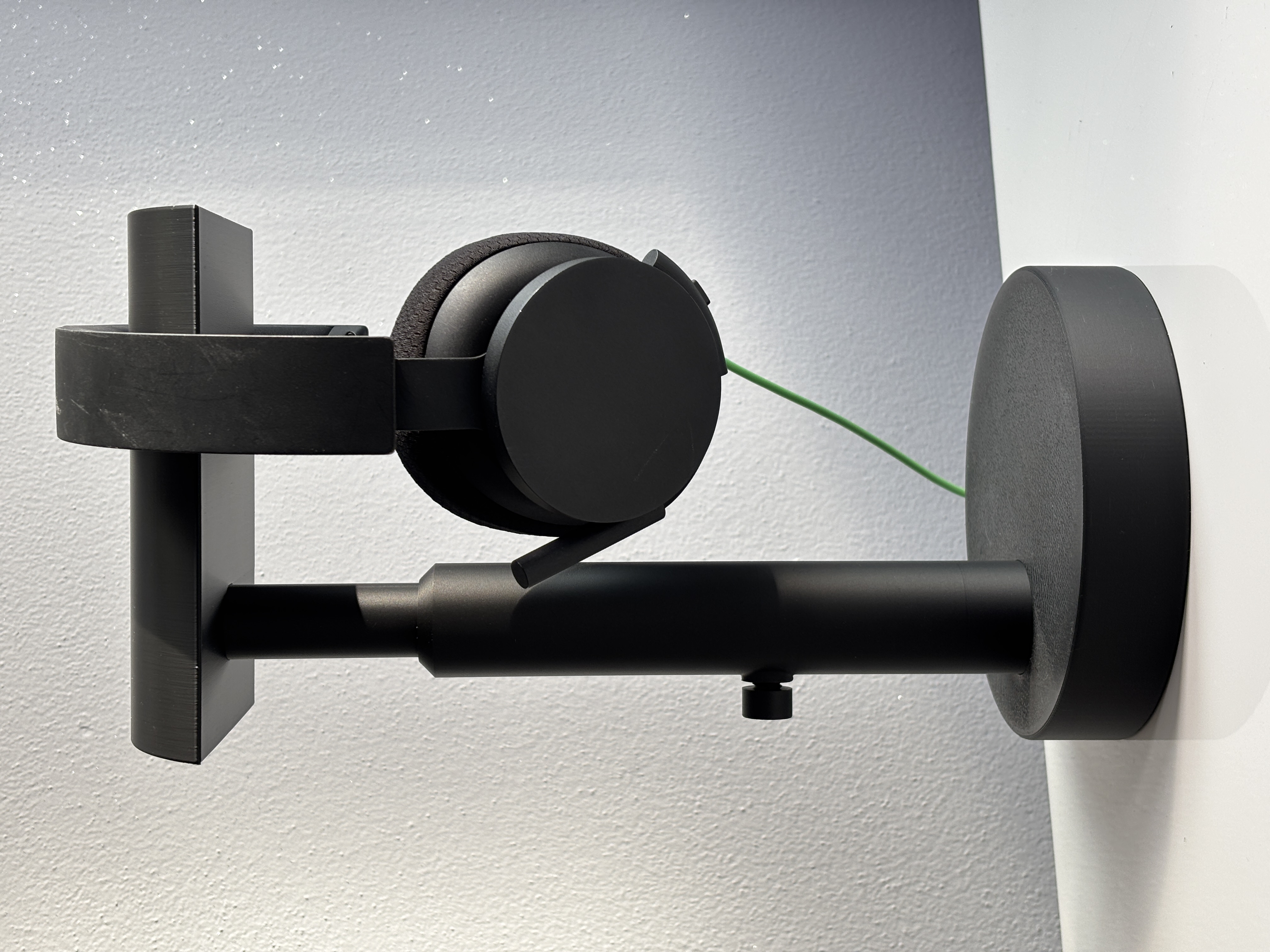 Adjustable Headphone Stand for Desk – Minimal Telescopic Headphones Holder | Modern Office Design — thumbnail 6