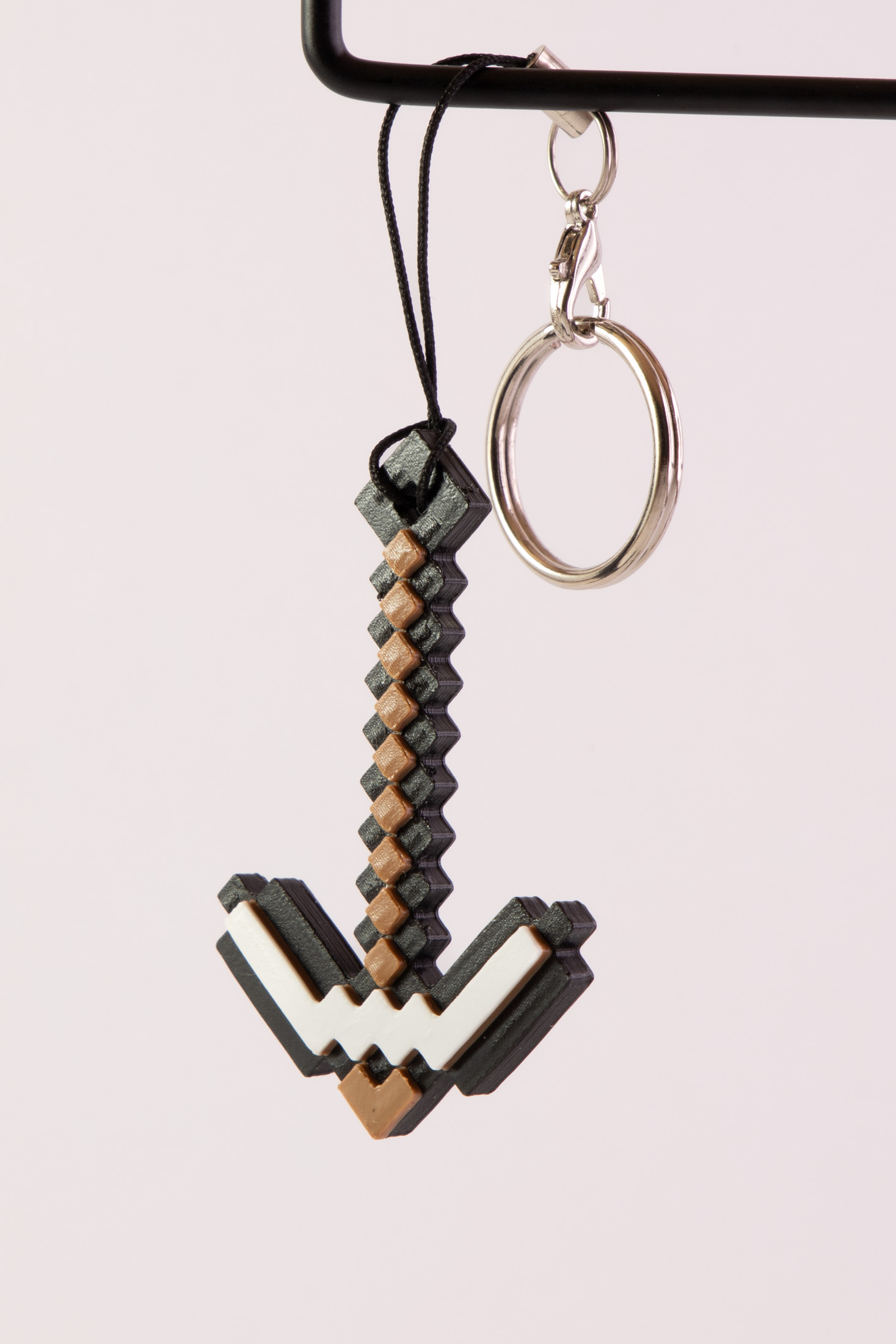 Miniatura 6 do modelo 3D Minecraft Keychains – Sword, Pickaxe & Creeper Head