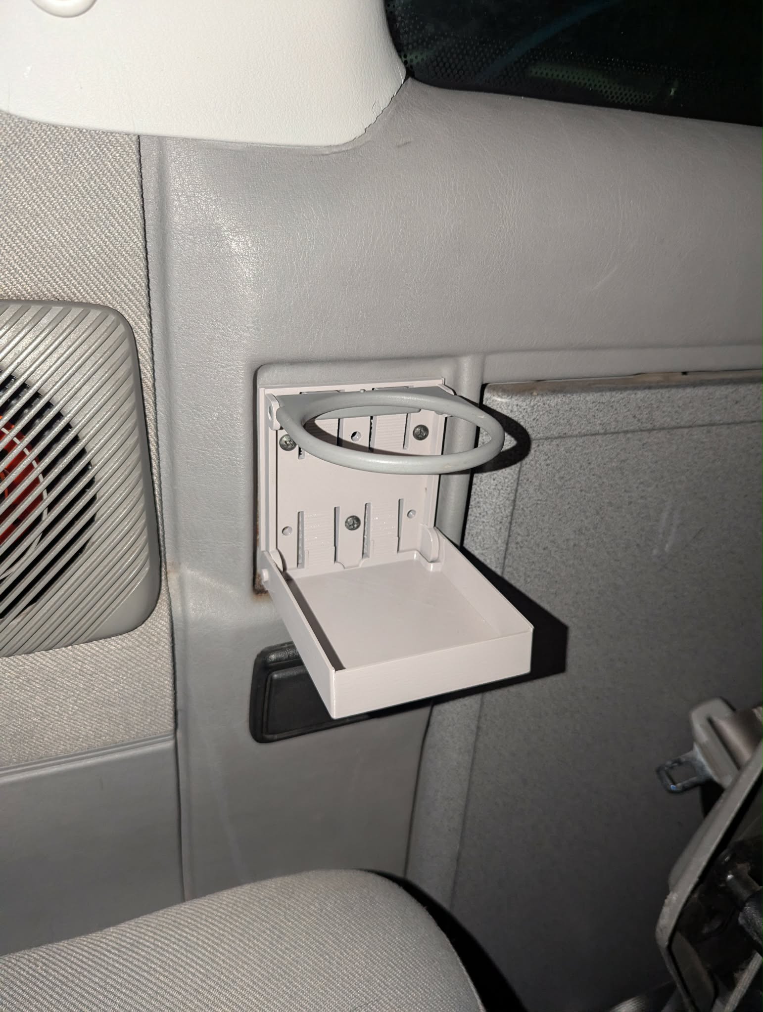 Car Cup holder (VW Multivan T4 replacement)