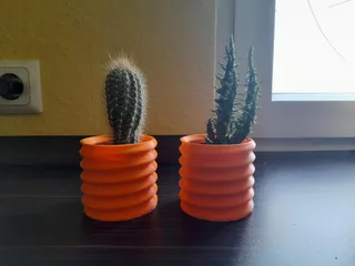 Vase 2 / Planter