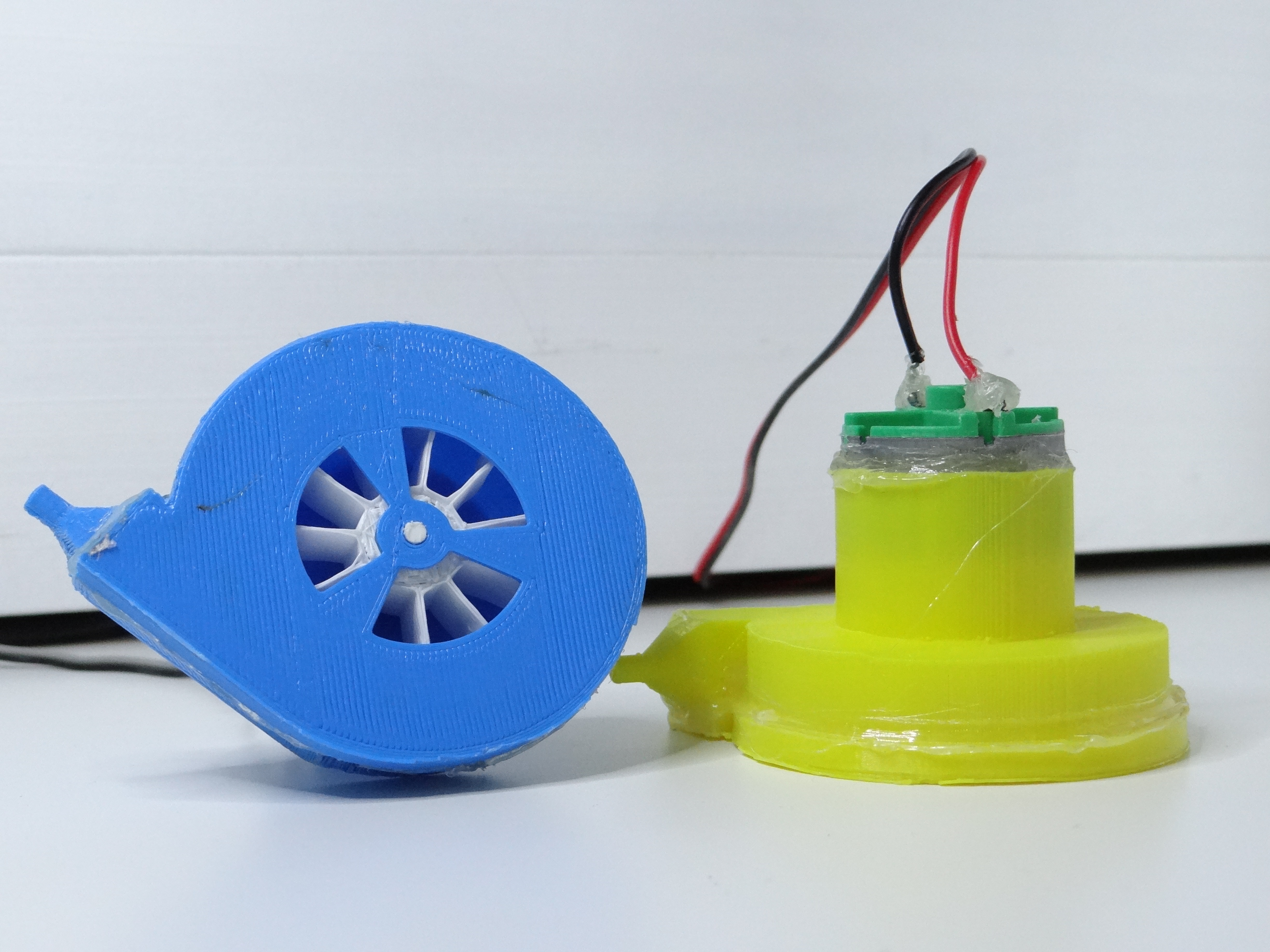 Miniatura 4 do modelo 3D Mini water pump