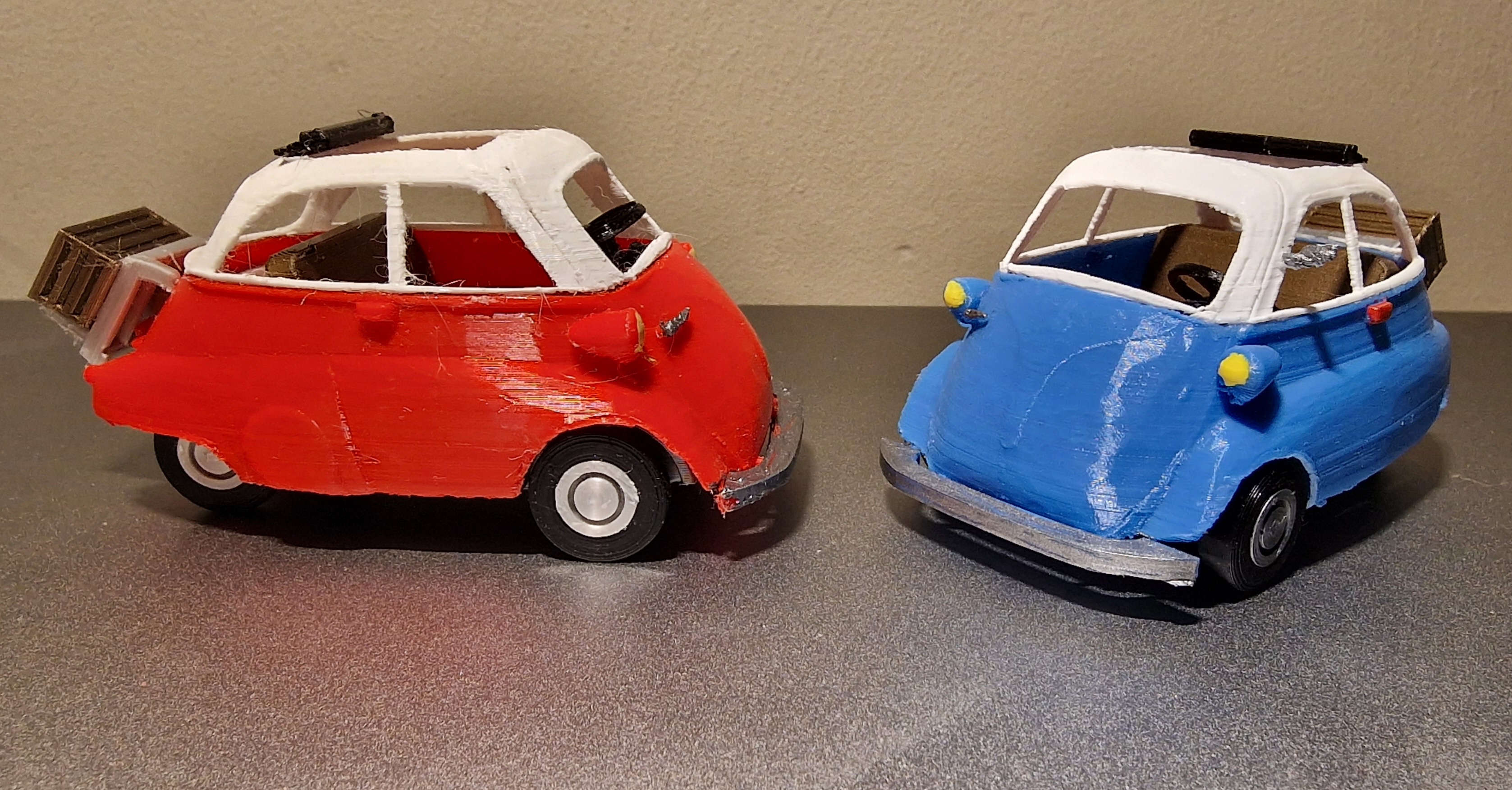 BMW Isetta year 1950 scale 1:24 Designer Ed van der Heijden. by Ed van ...