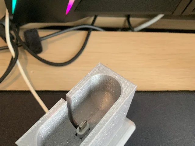 Airpod pro gen 1 or 2 charging stand