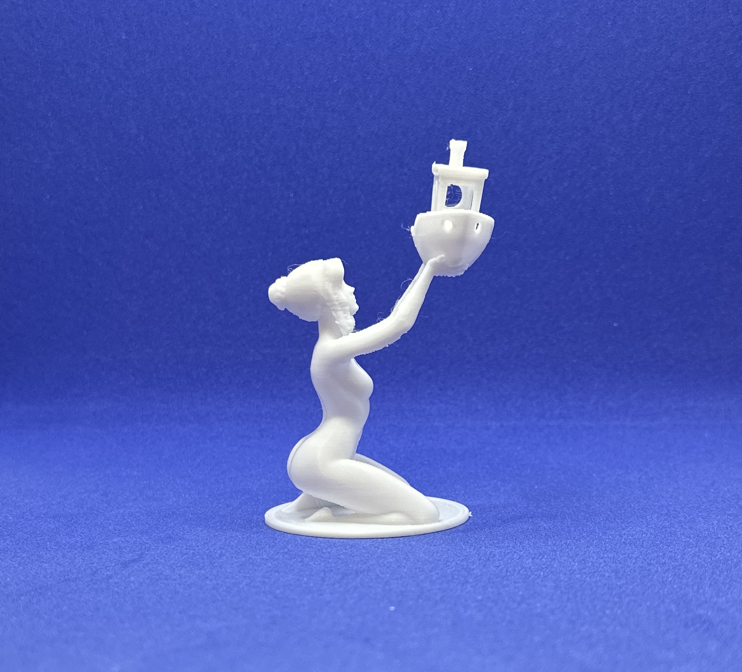 Women and Benchy von Eskalibure | Kostenloses STL-Modell herunterladen ...