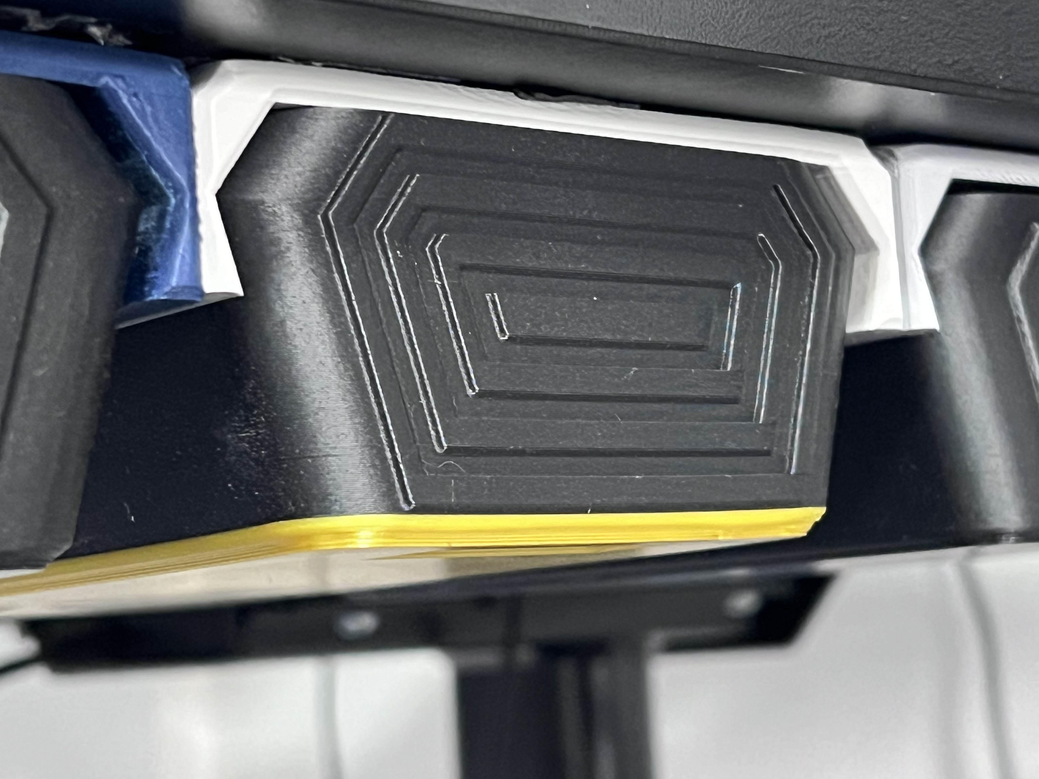 Miniatura 5 do modelo 3D Under Desk Drawer