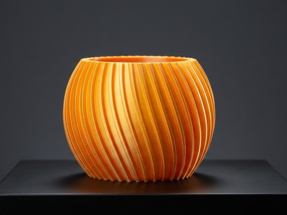 Spiral vase Vector Twist