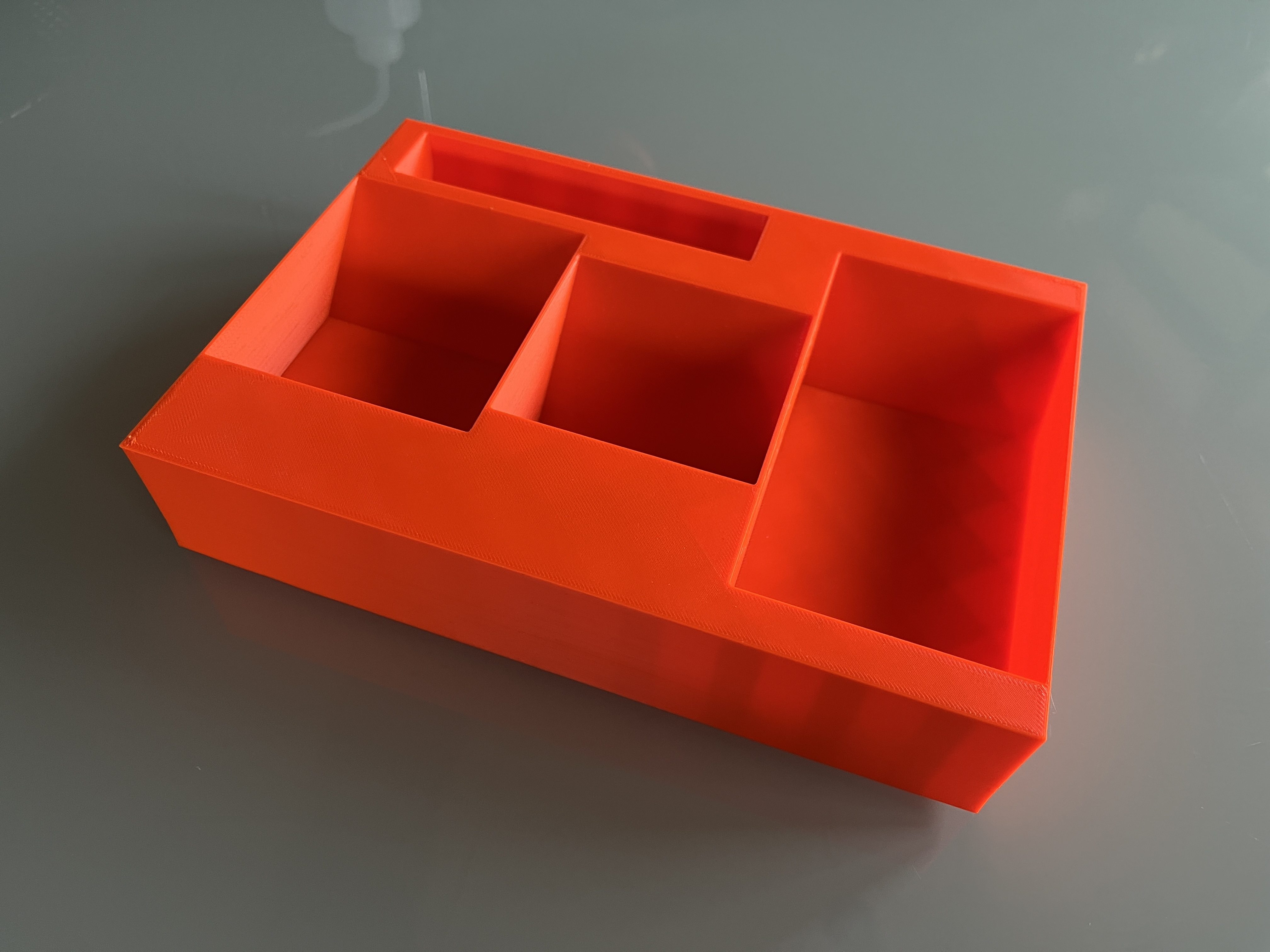 Miniatura 2 do modelo 3D Codenames Game Insert Organizer