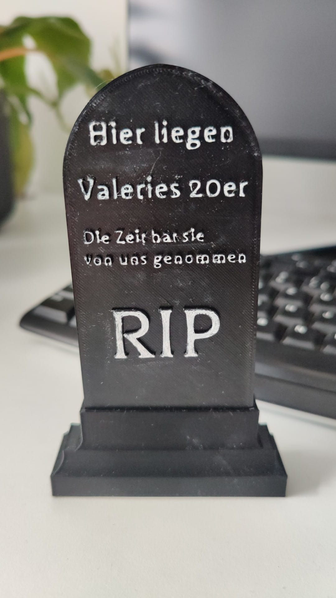 Miniature Head Stone as Party Accesory