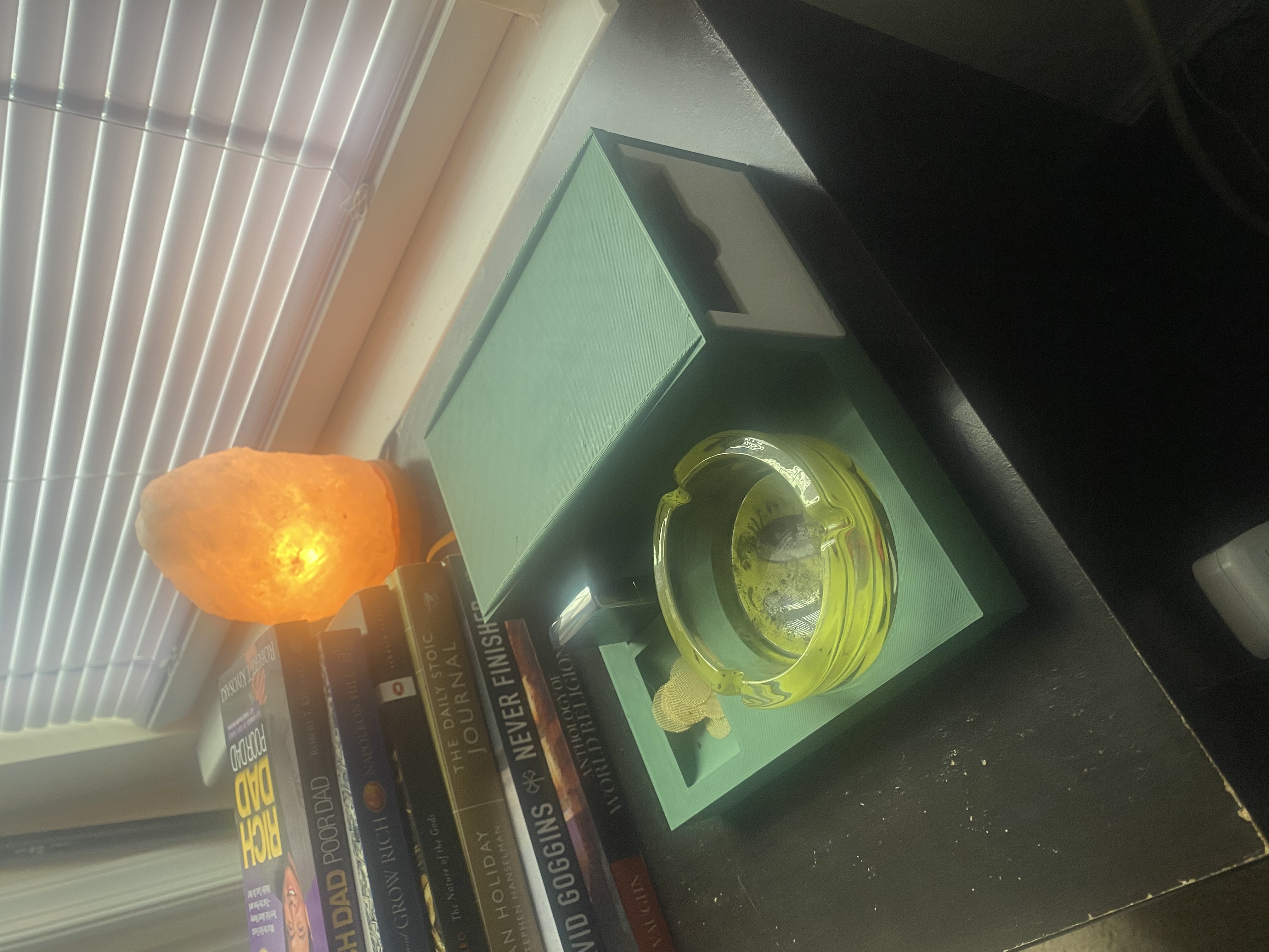 Miniatura 6 do modelo 3D Bedside/Table Organizer