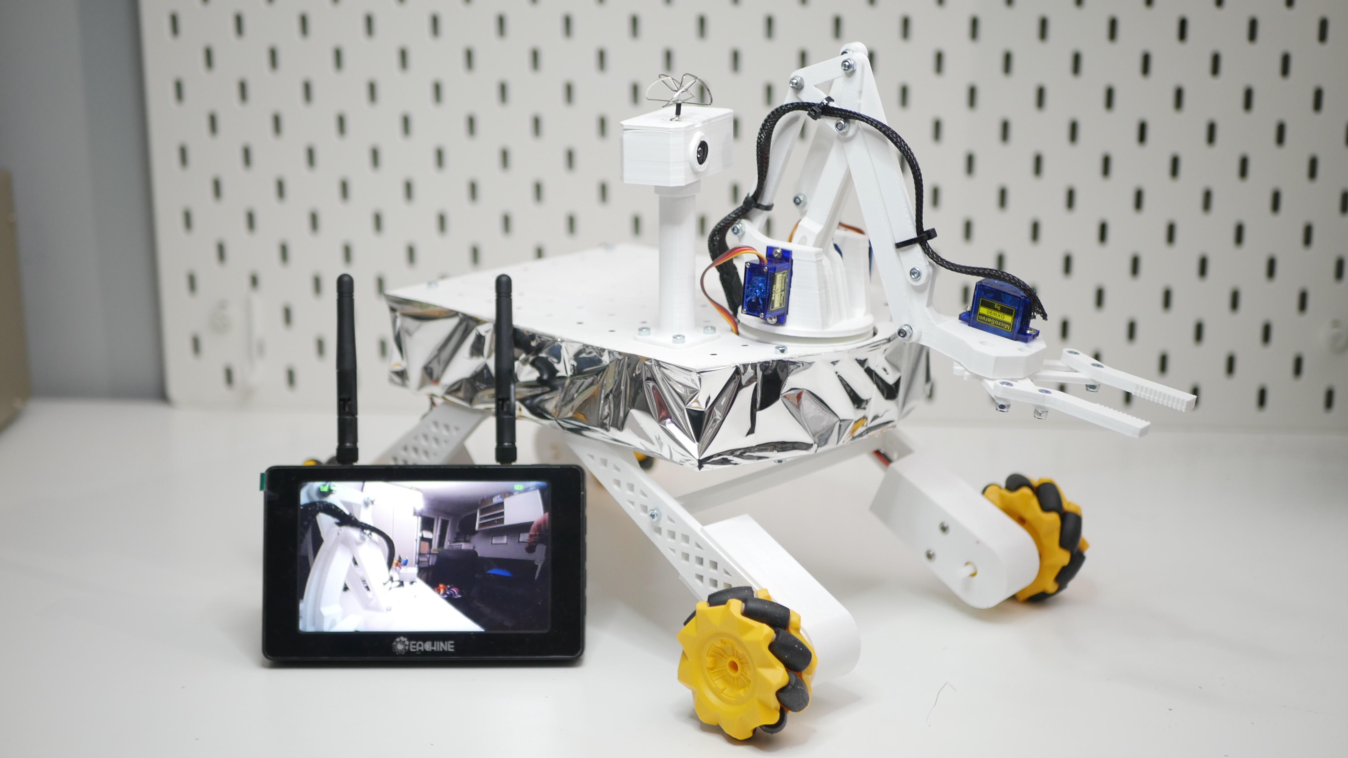 Miniatura 4 do modelo 3D Mini Mars Rover