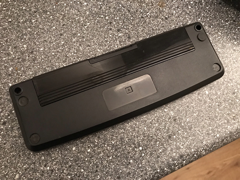 Commodore CDTV Battery cover replacement