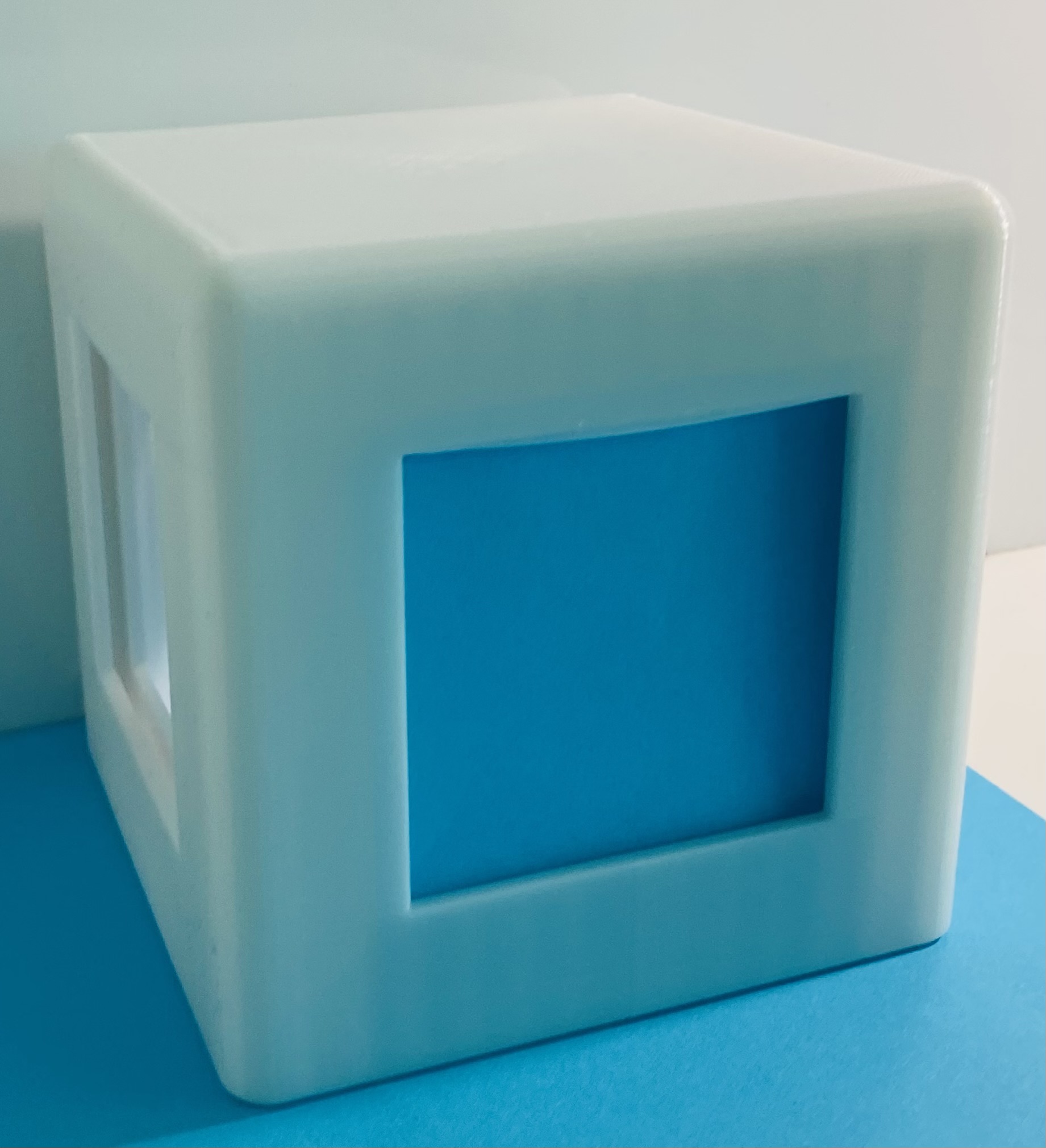 Poloroid photo holder cube