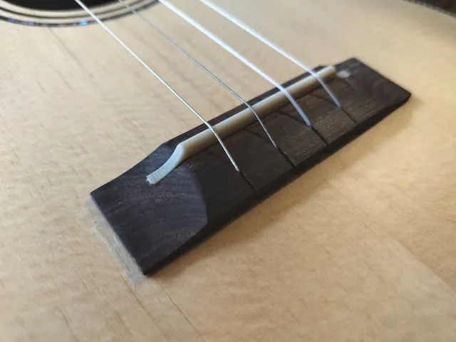 Baritone Ukulele Saddle