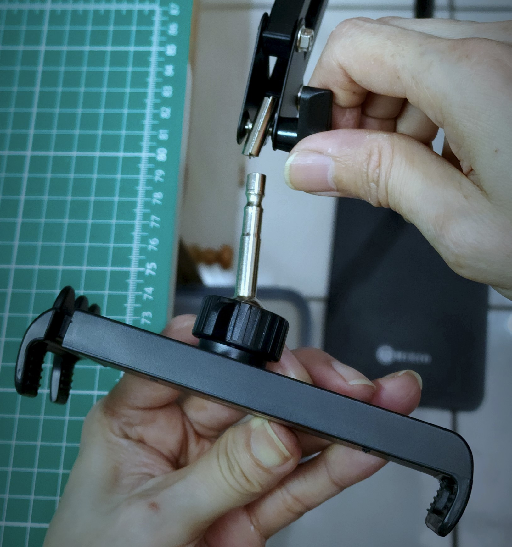 Better tablet clamp for a tablet stand by 3dtombud Download free STL