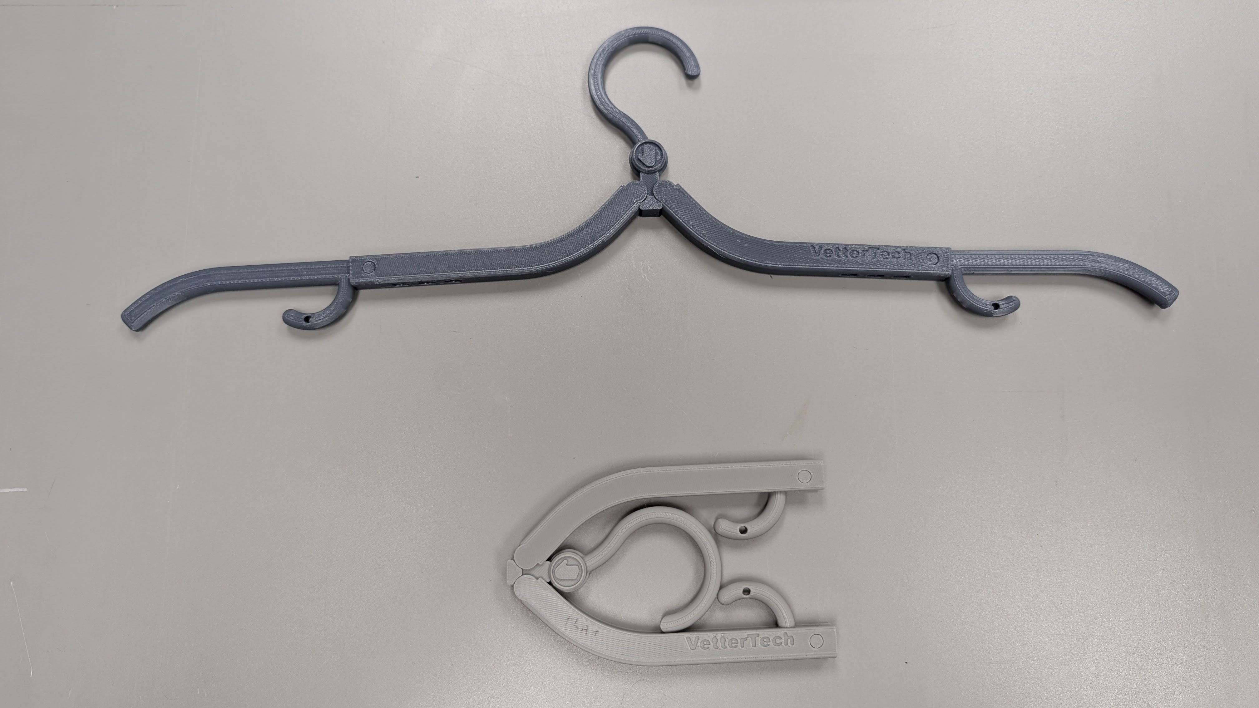 Print in Place Foldable Travel Clothing Hanger - No Hardware Needed