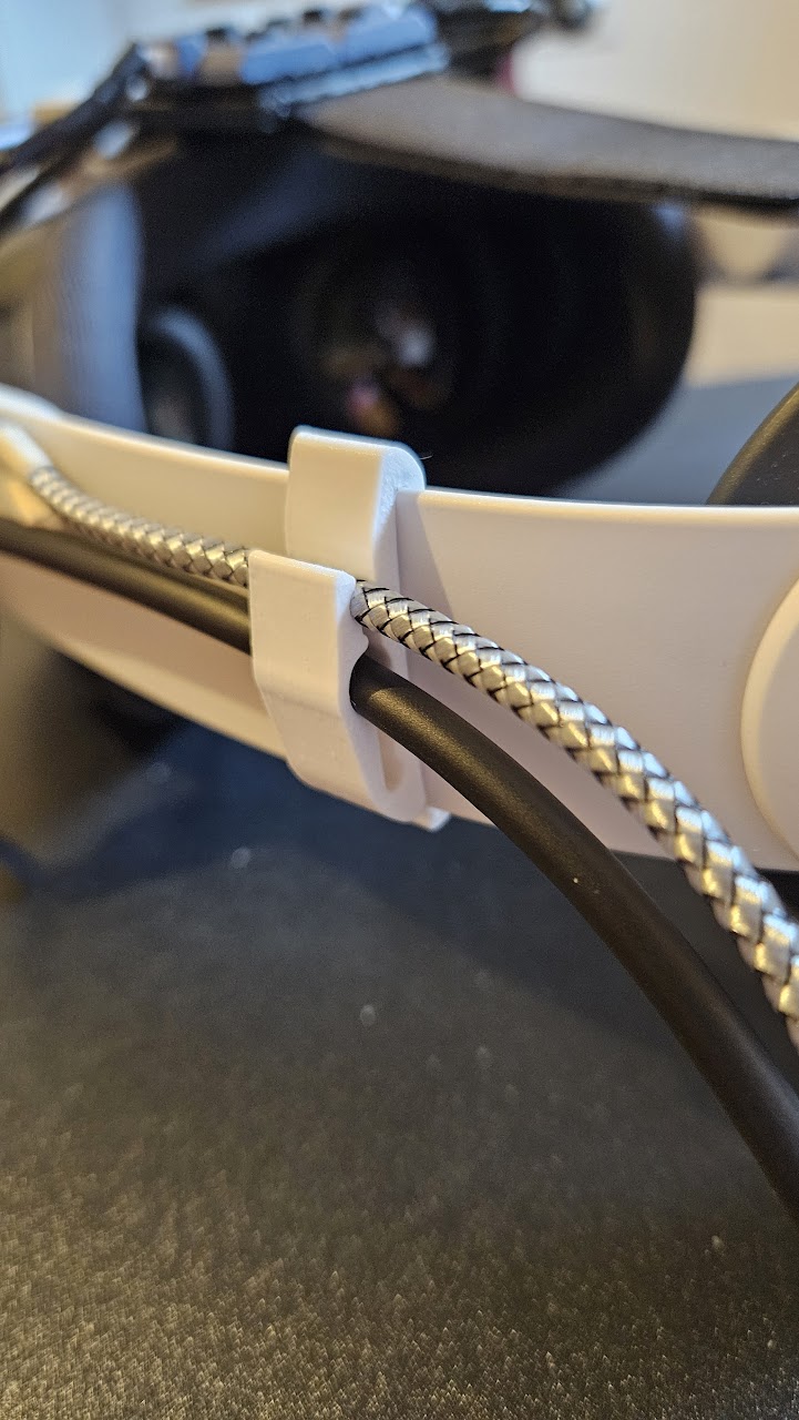Quest 3 Elite Strap Cable Clip for pointCTRL users
