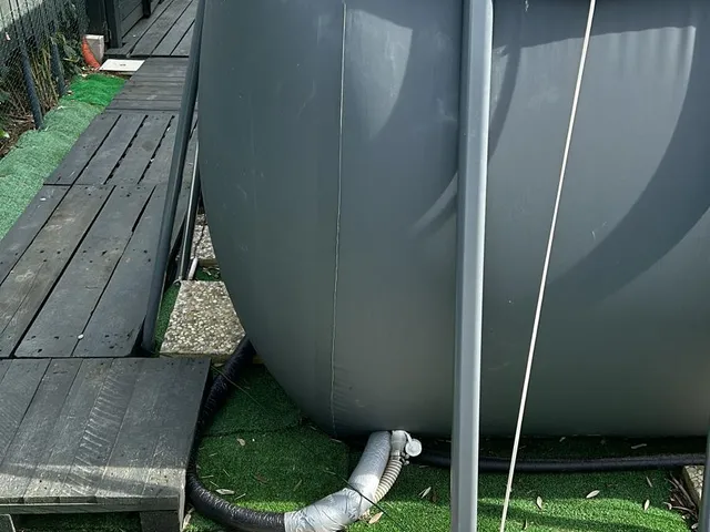 Intex swimming pool adapter to a rubber hose — foto autora