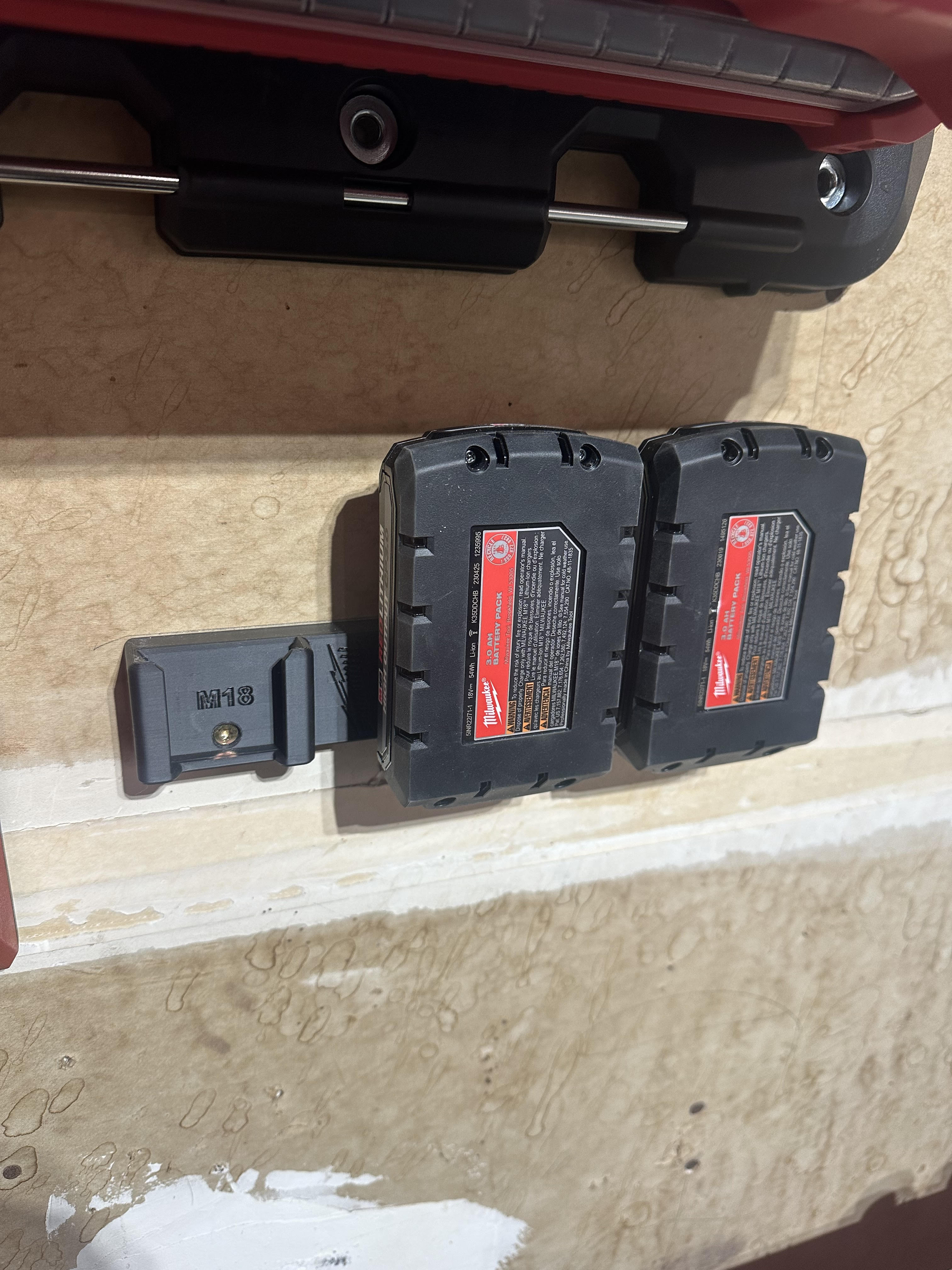 Milwaukee M18 Battery Holder (High Output Compatible)